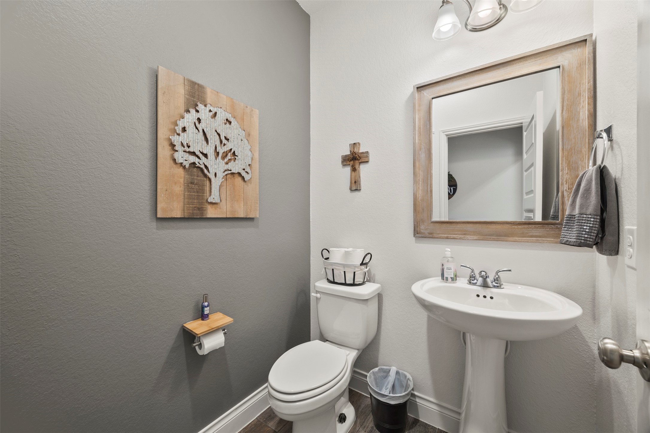6906 Honeybird Meadow Circle Property Photo 6