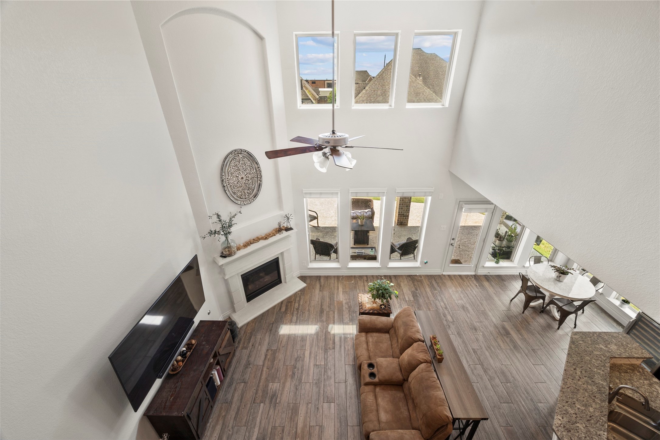 6906 Honeybird Meadow Circle Property Photo 24