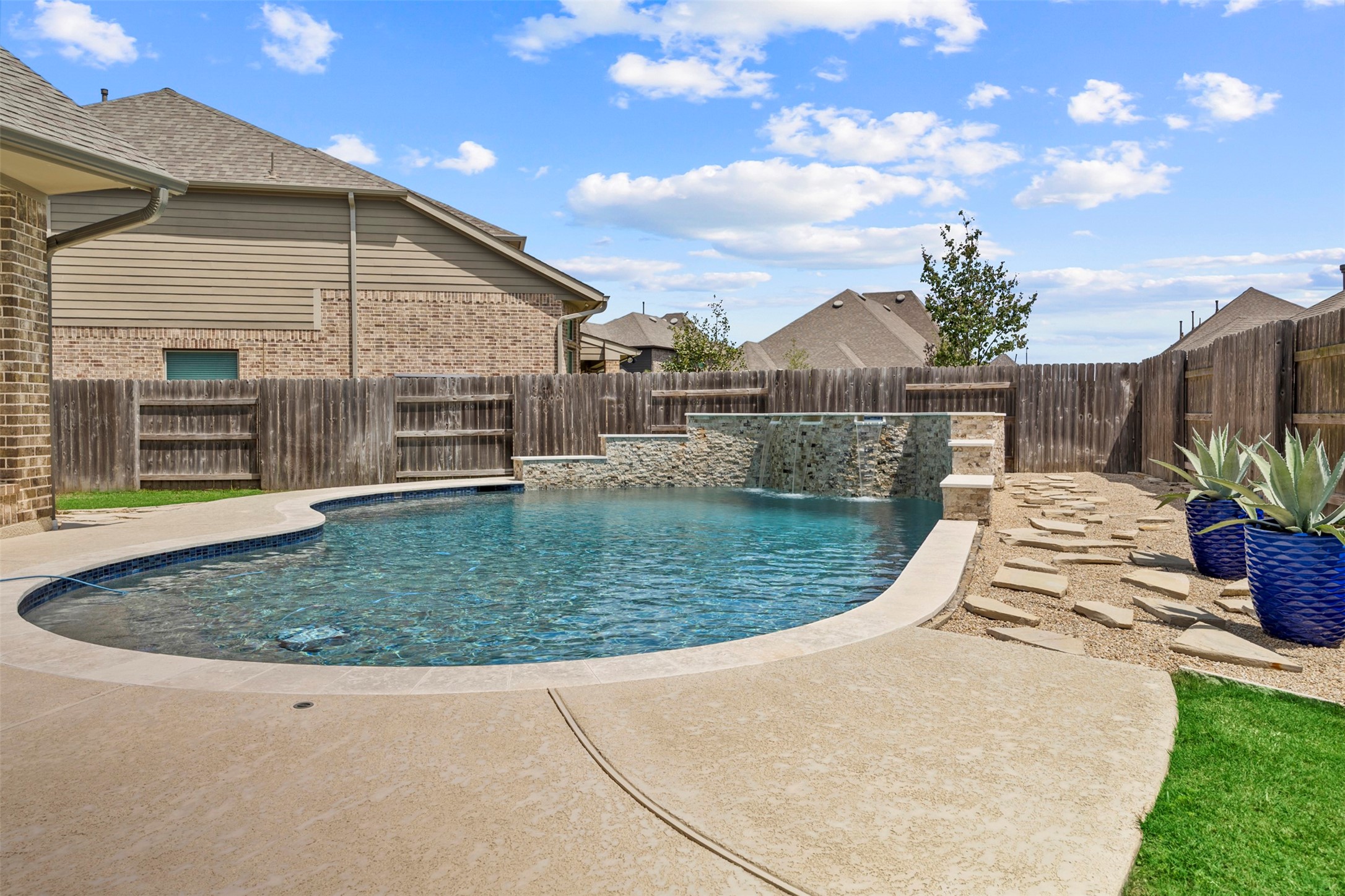 6906 Honeybird Meadow Circle Property Photo 30