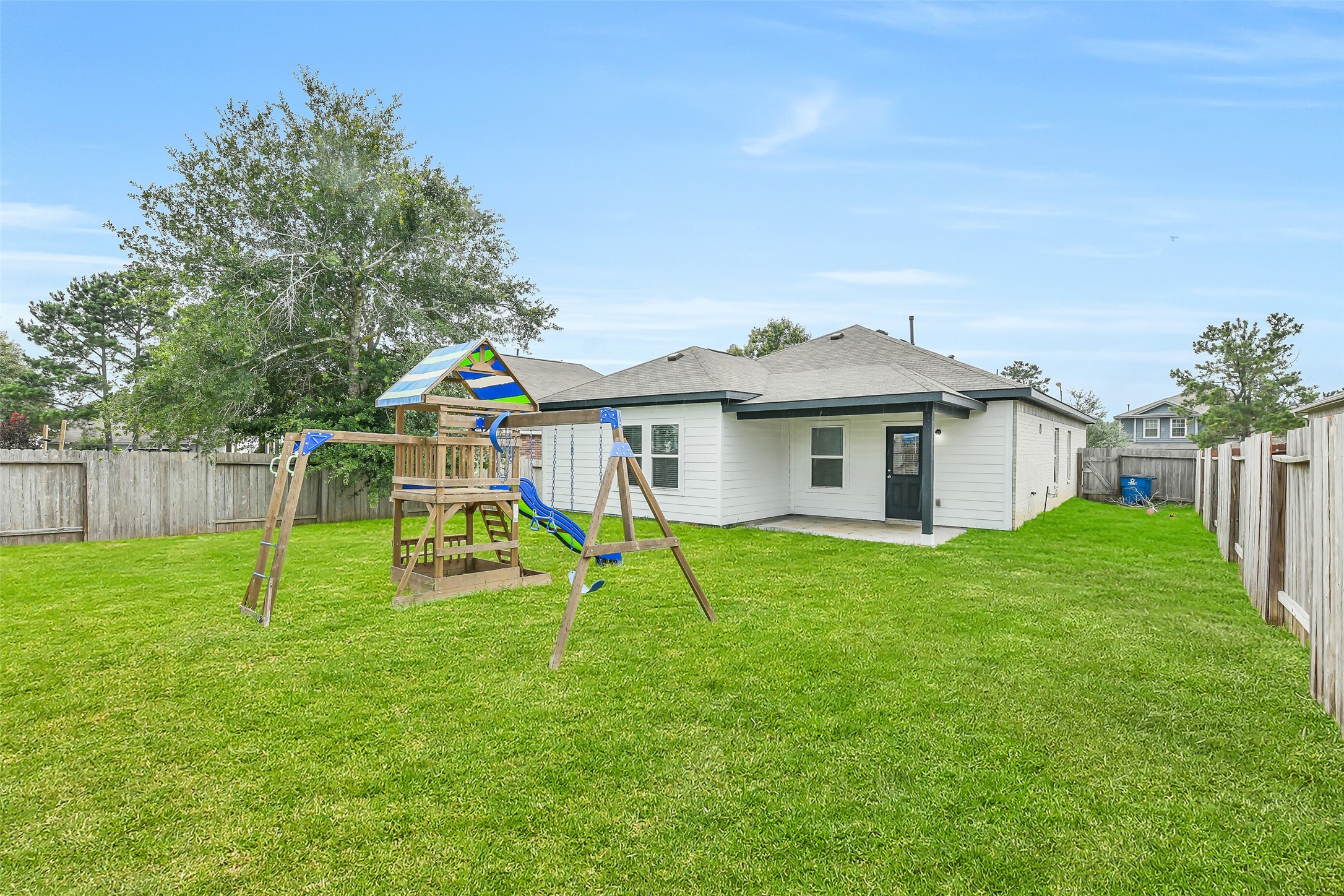 18607 Legend Oaks Drive Property Photo 25