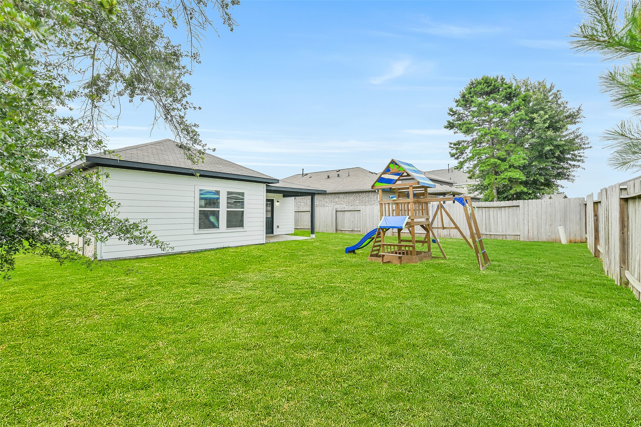 18607 Legend Oaks Drive Property Photo 26