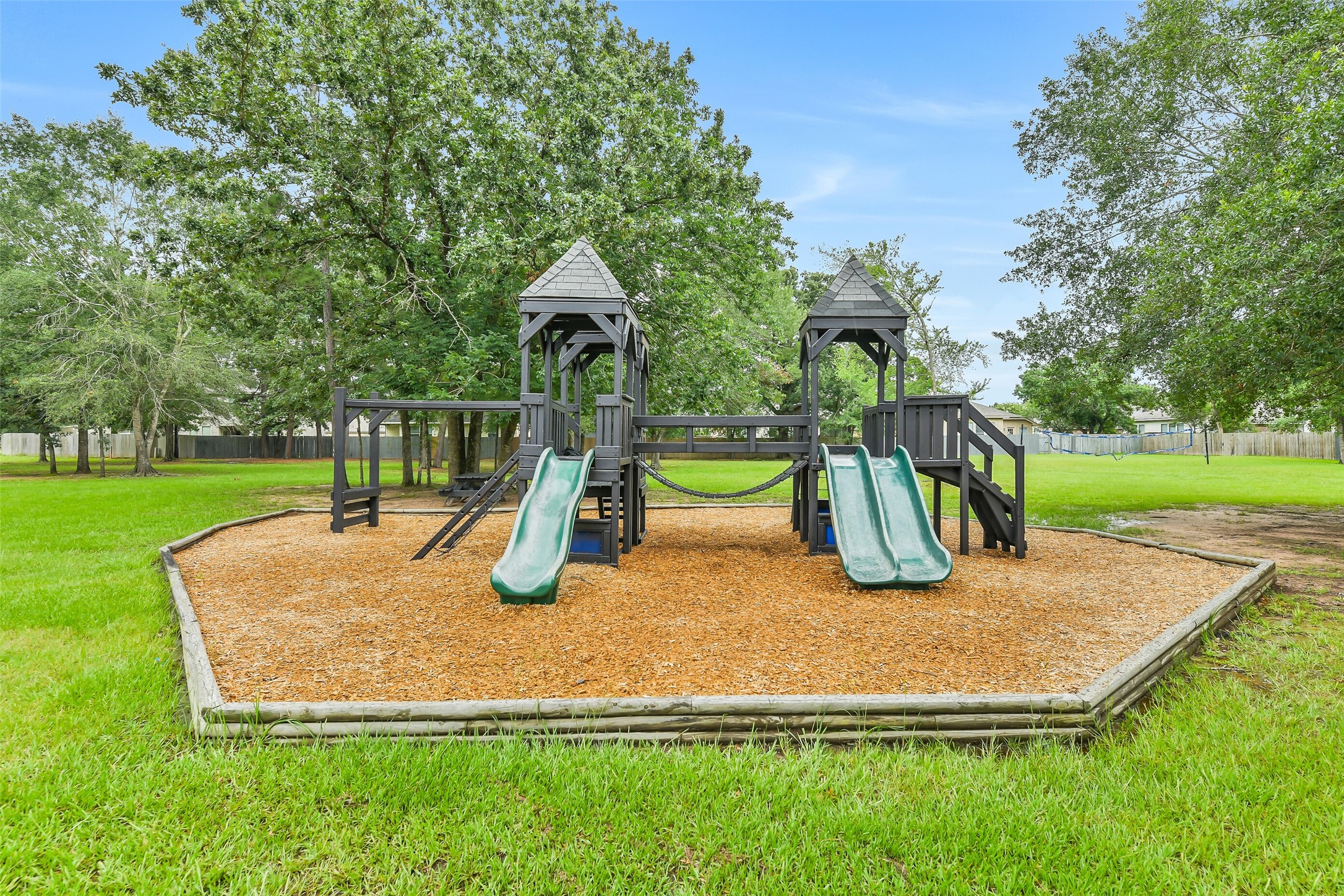 18607 Legend Oaks Drive Property Photo 31