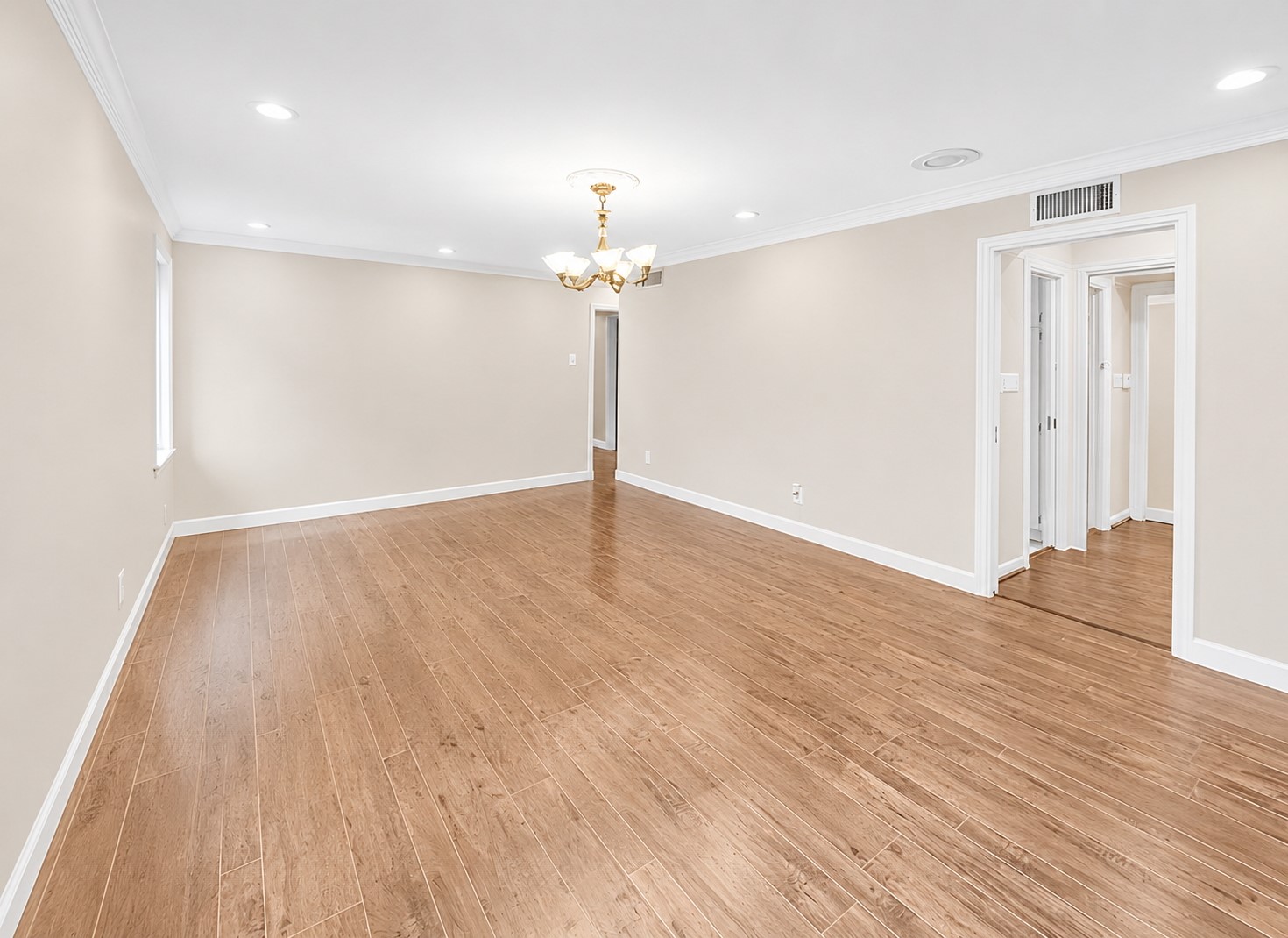 2320 Gramercy Street Property Photo 15