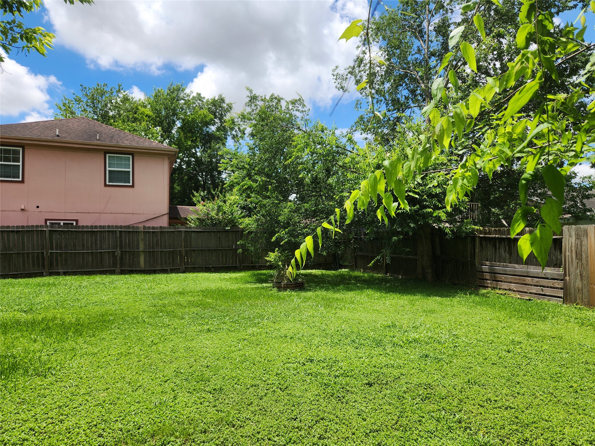 4518 Oak Shadows Drive Property Photo 8