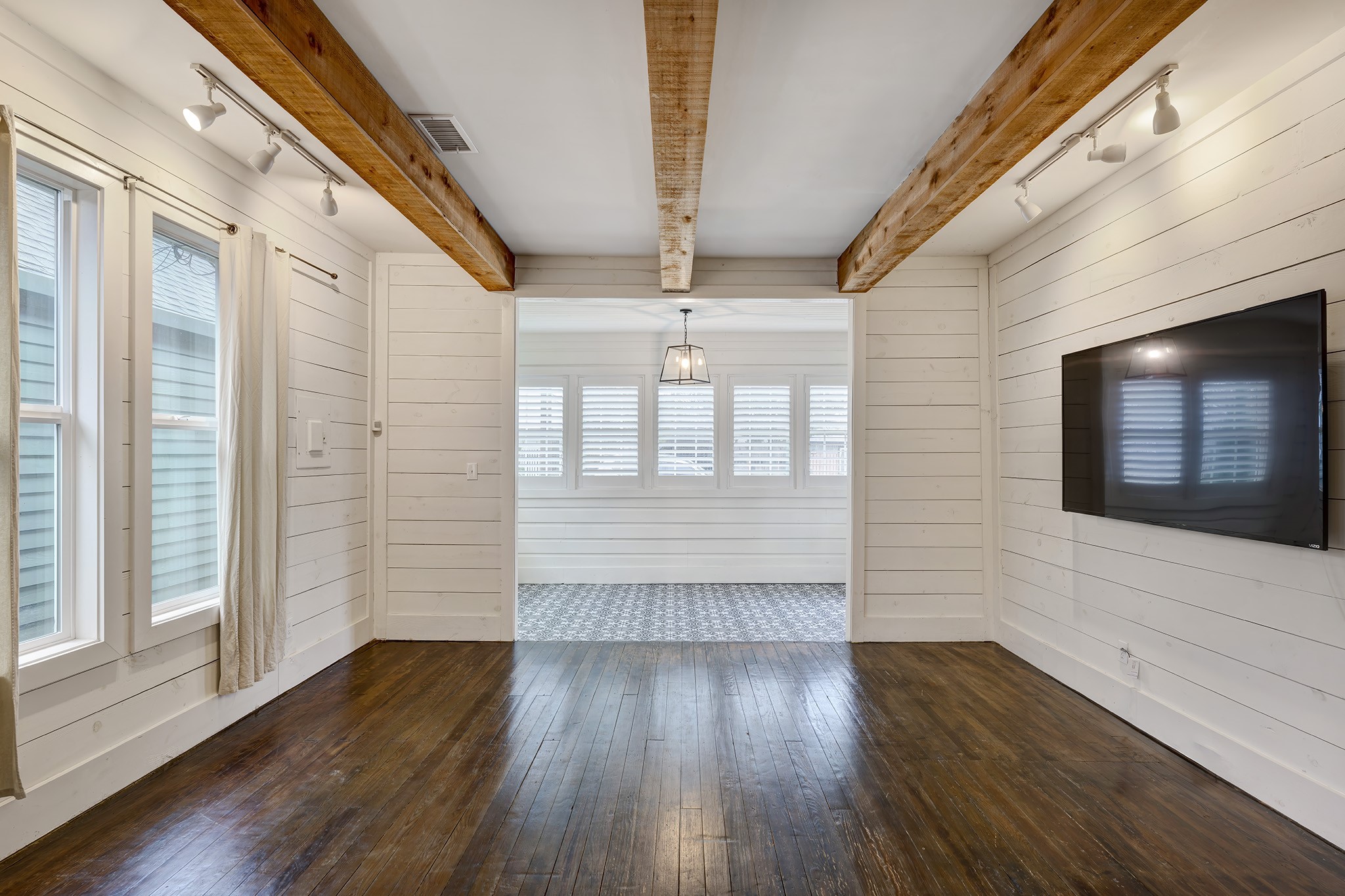818 Wilkes Street Property Photo 3