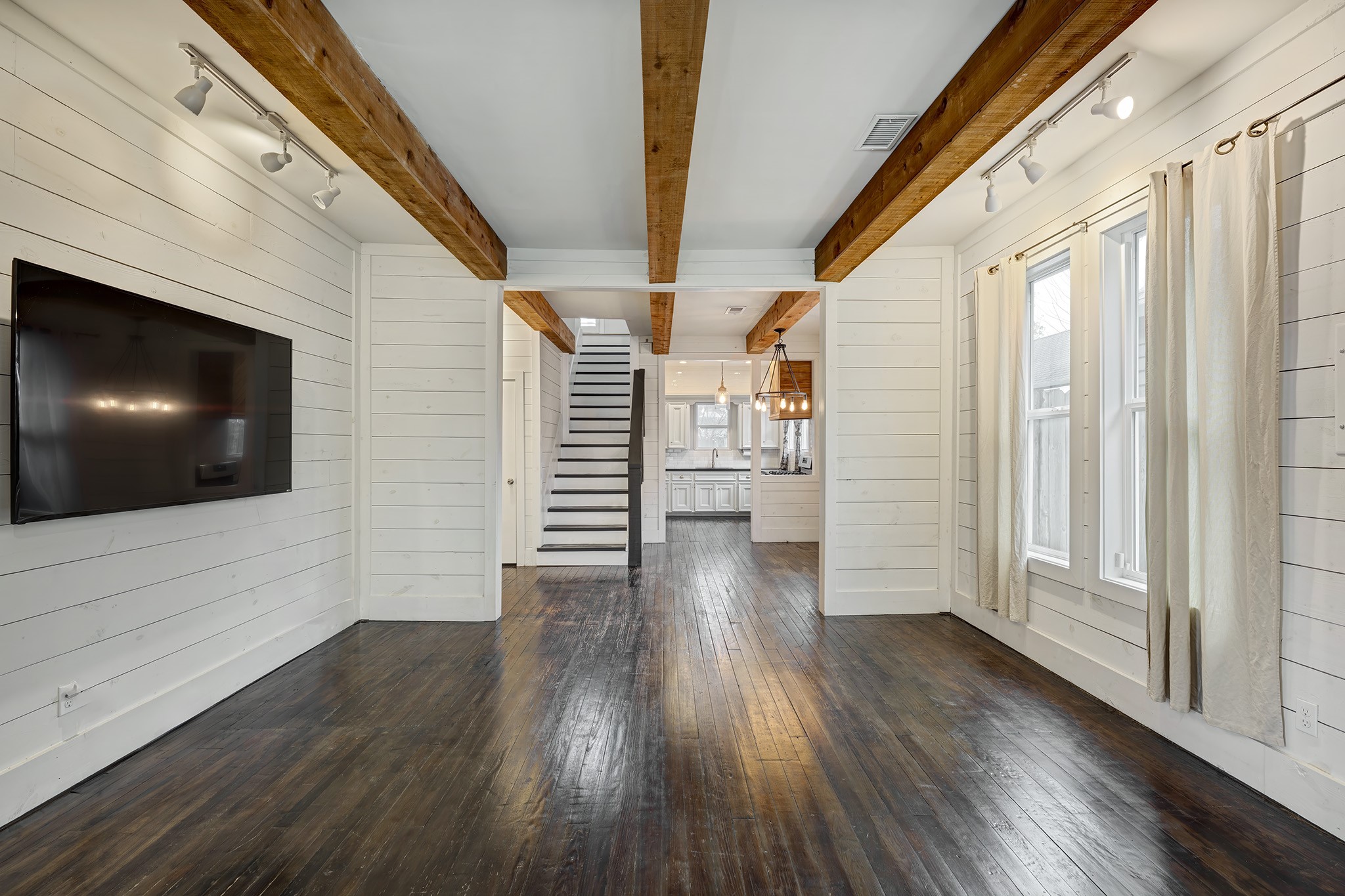 818 Wilkes Street Property Photo 4