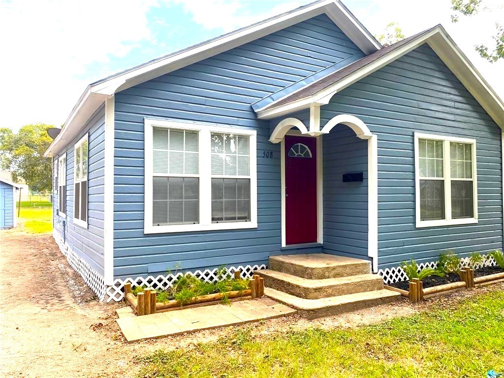 508 Lundy Street Property Photo 1