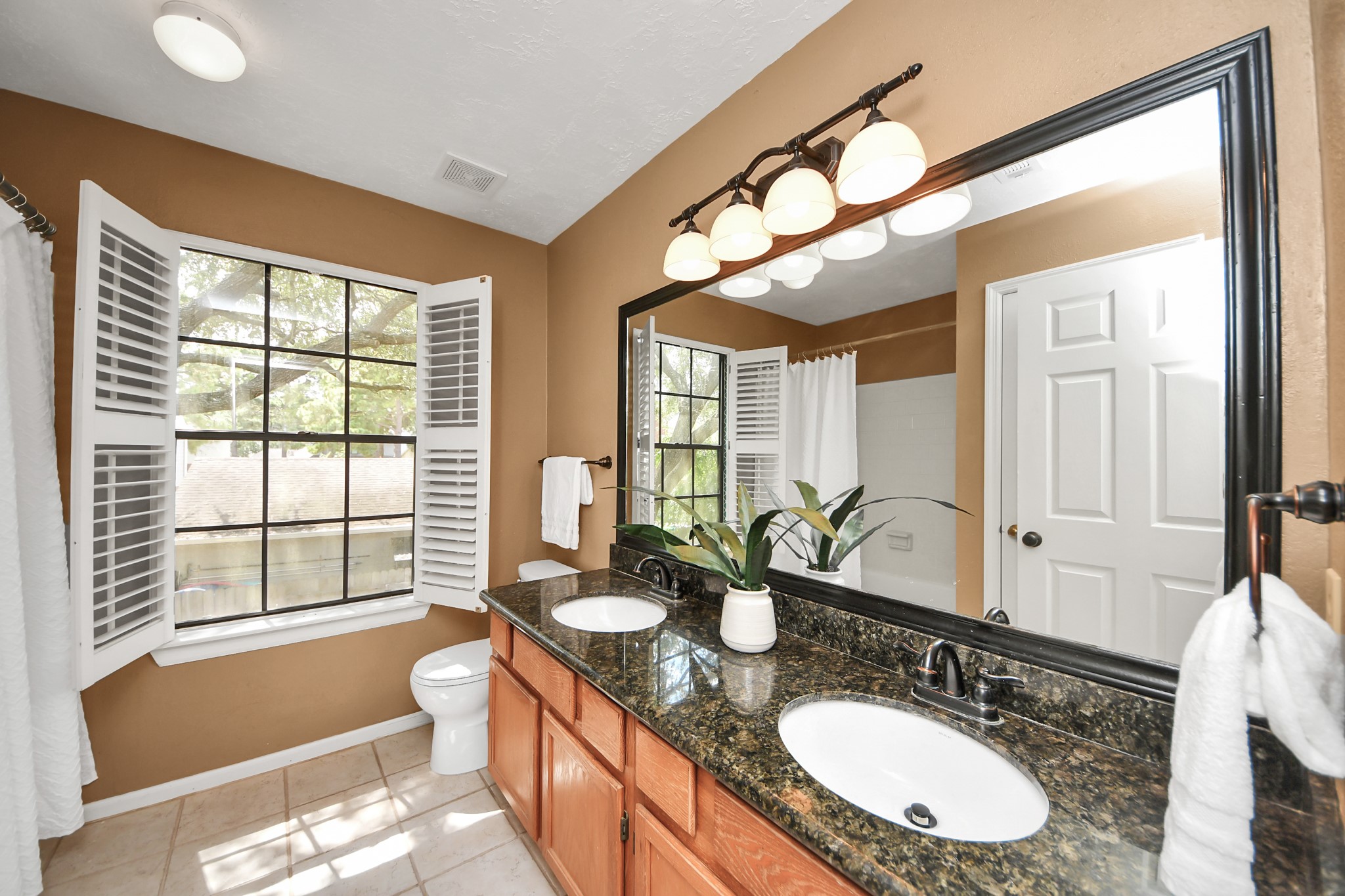 7615 Park Falls Drive Property Photo 31