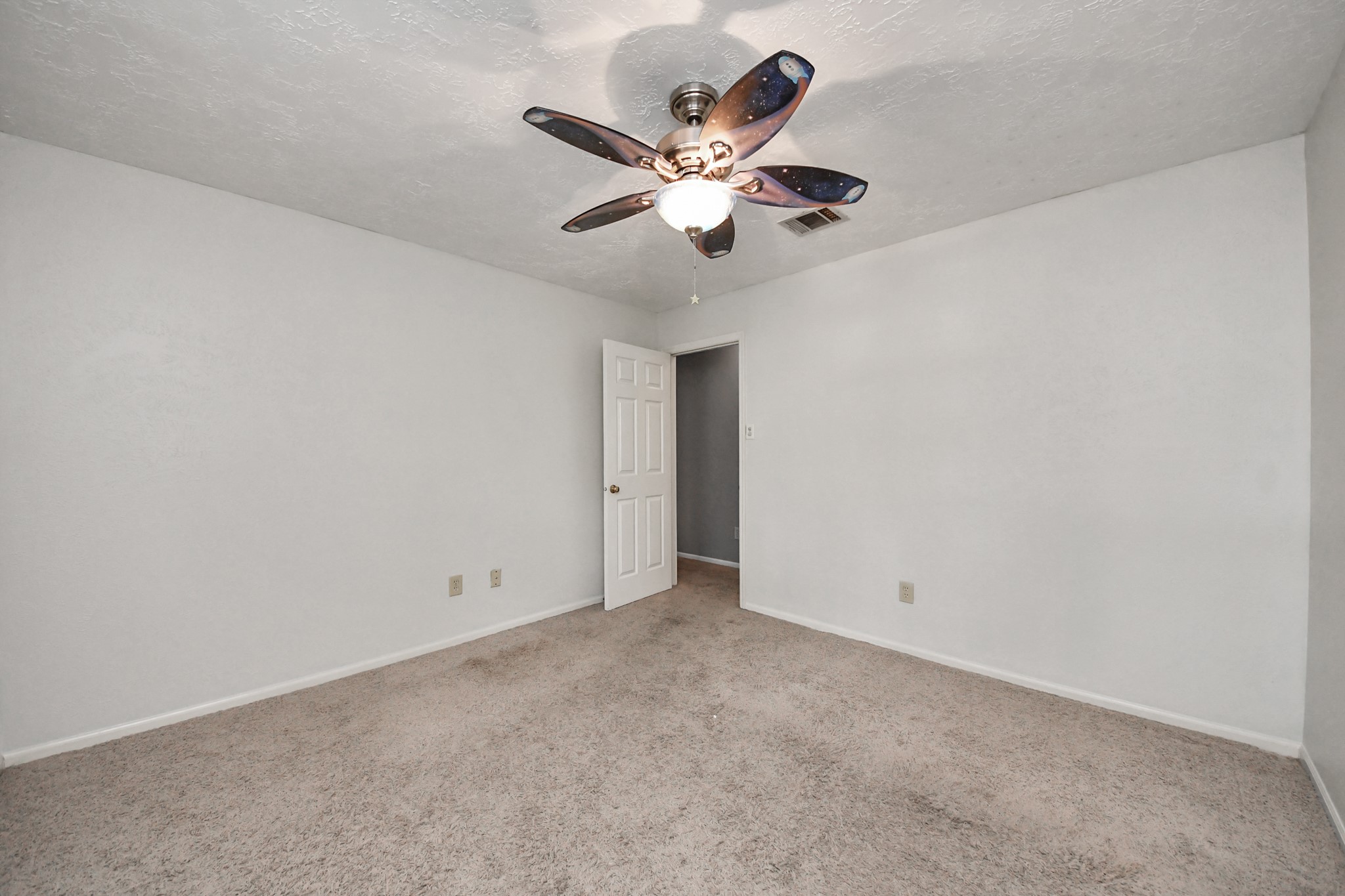 7615 Park Falls Drive Property Photo 36