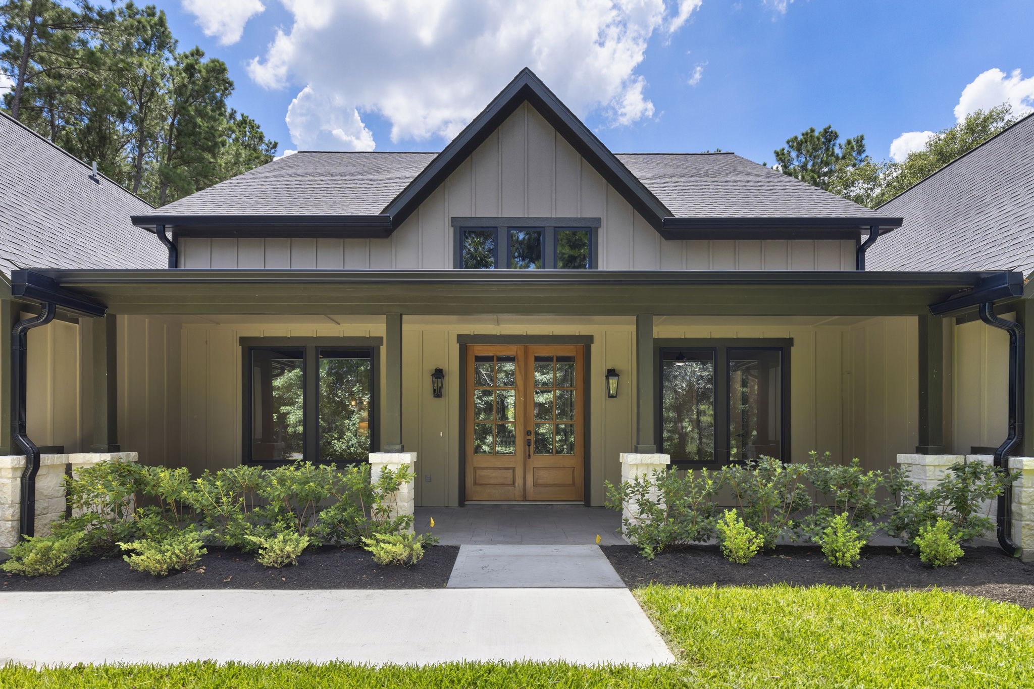 17772 Plantation Drive Property Photo 3