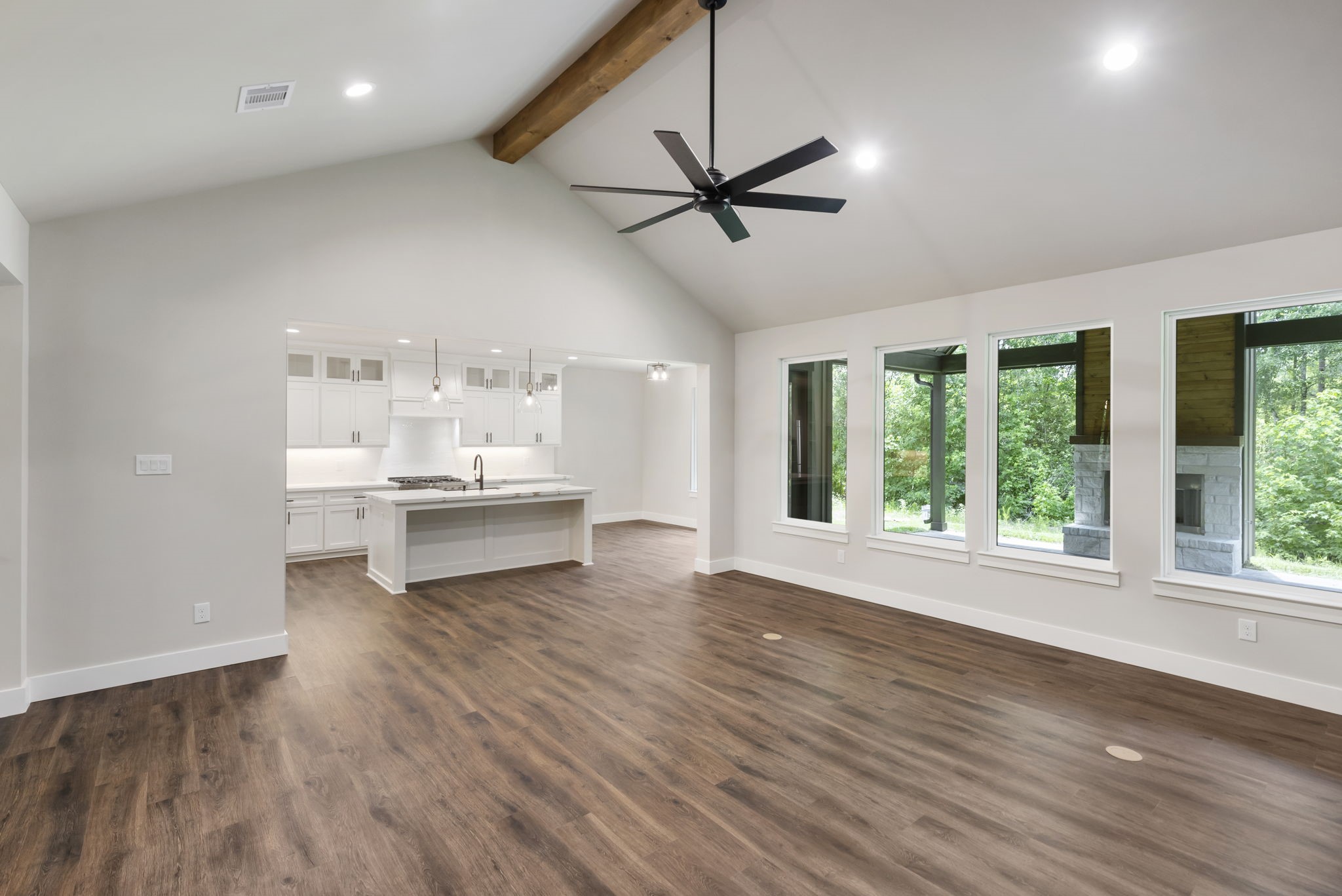 17772 Plantation Drive Property Photo 11