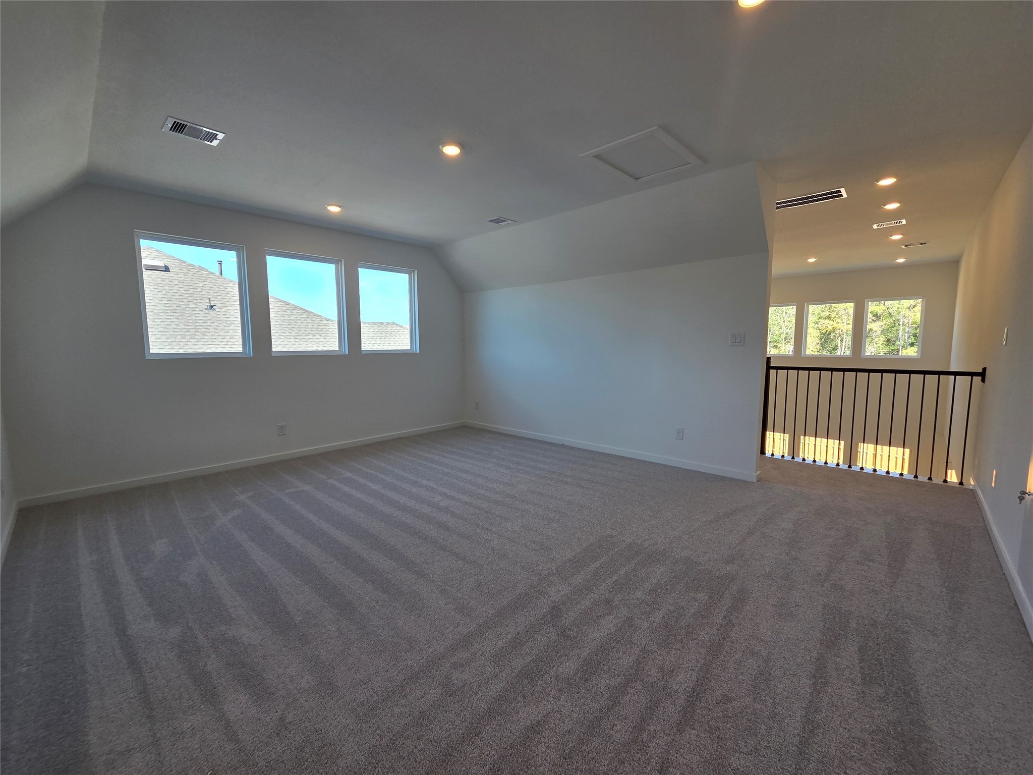 2204 Vargas Street Property Photo 8