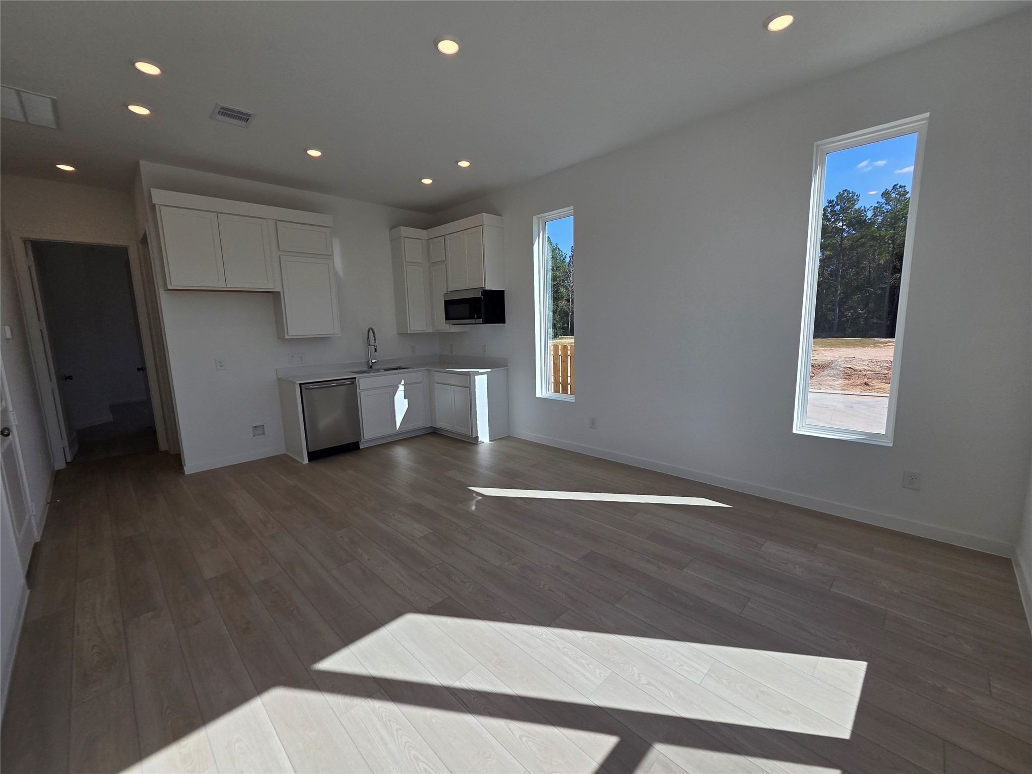 2204 Vargas Street Property Photo 10