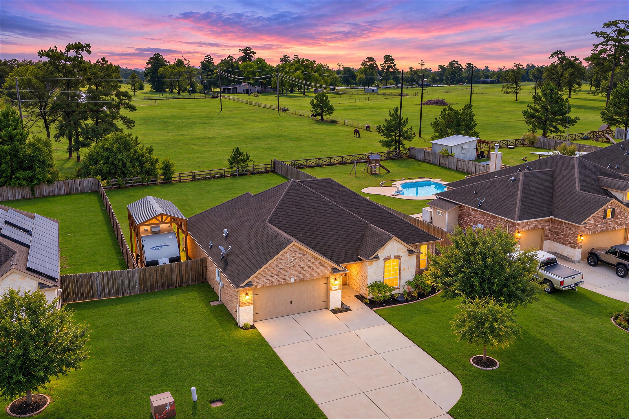 18803 Maverick Ranch Road E Property Photo