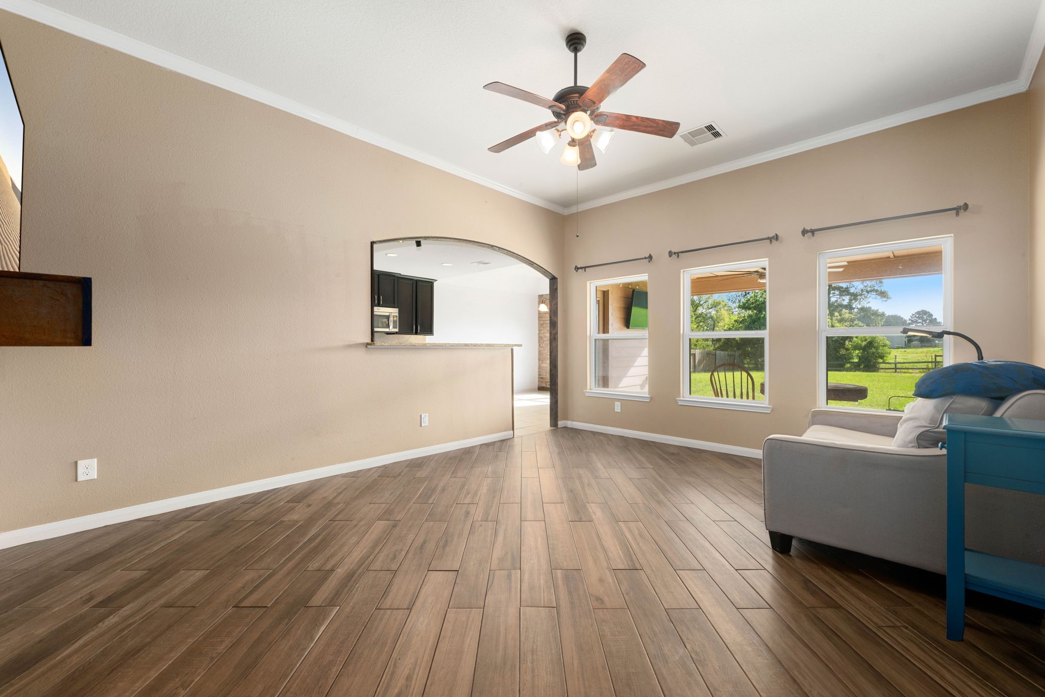 18803 Maverick Ranch Road E Property Photo 7