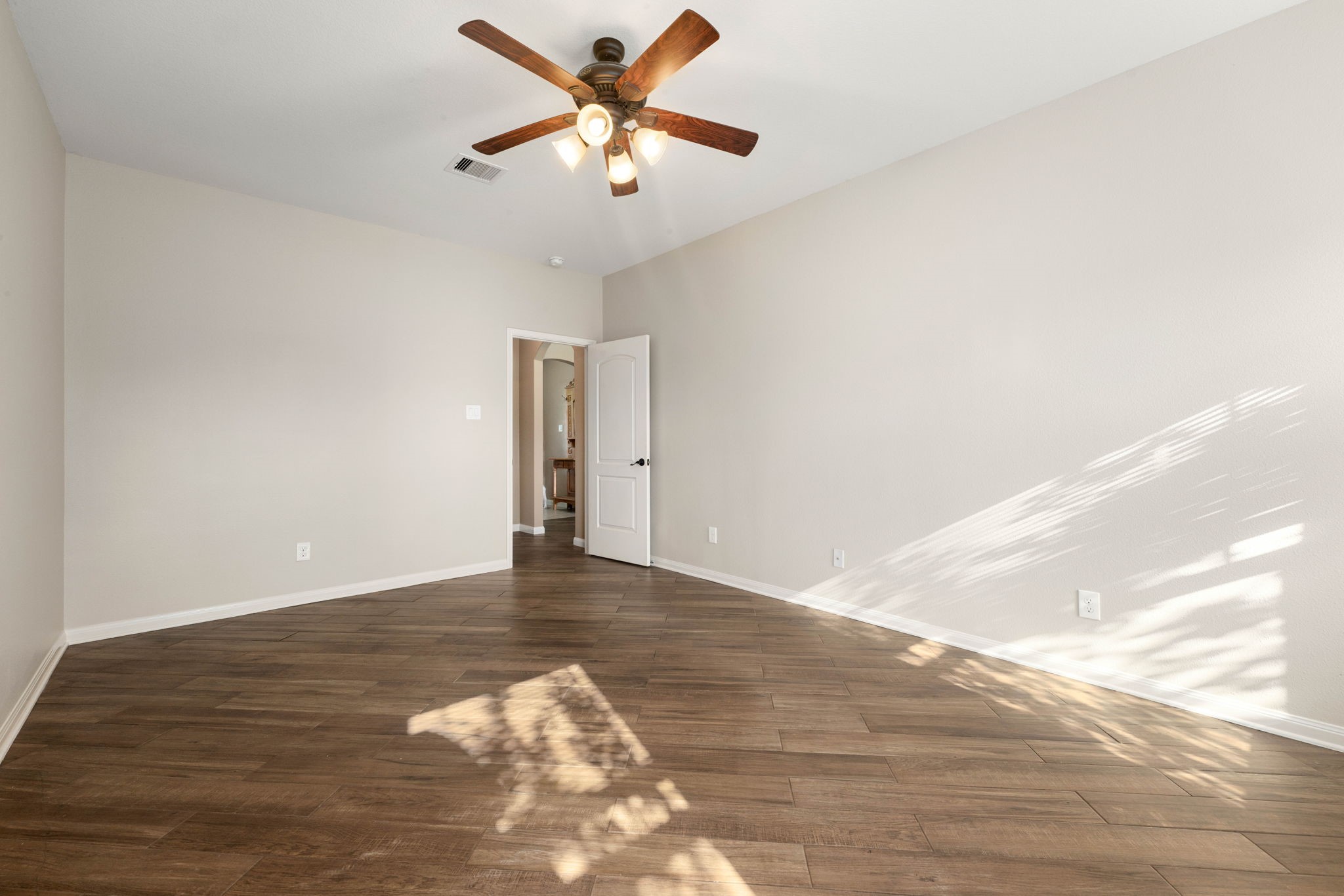 18803 Maverick Ranch Road E Property Photo 15