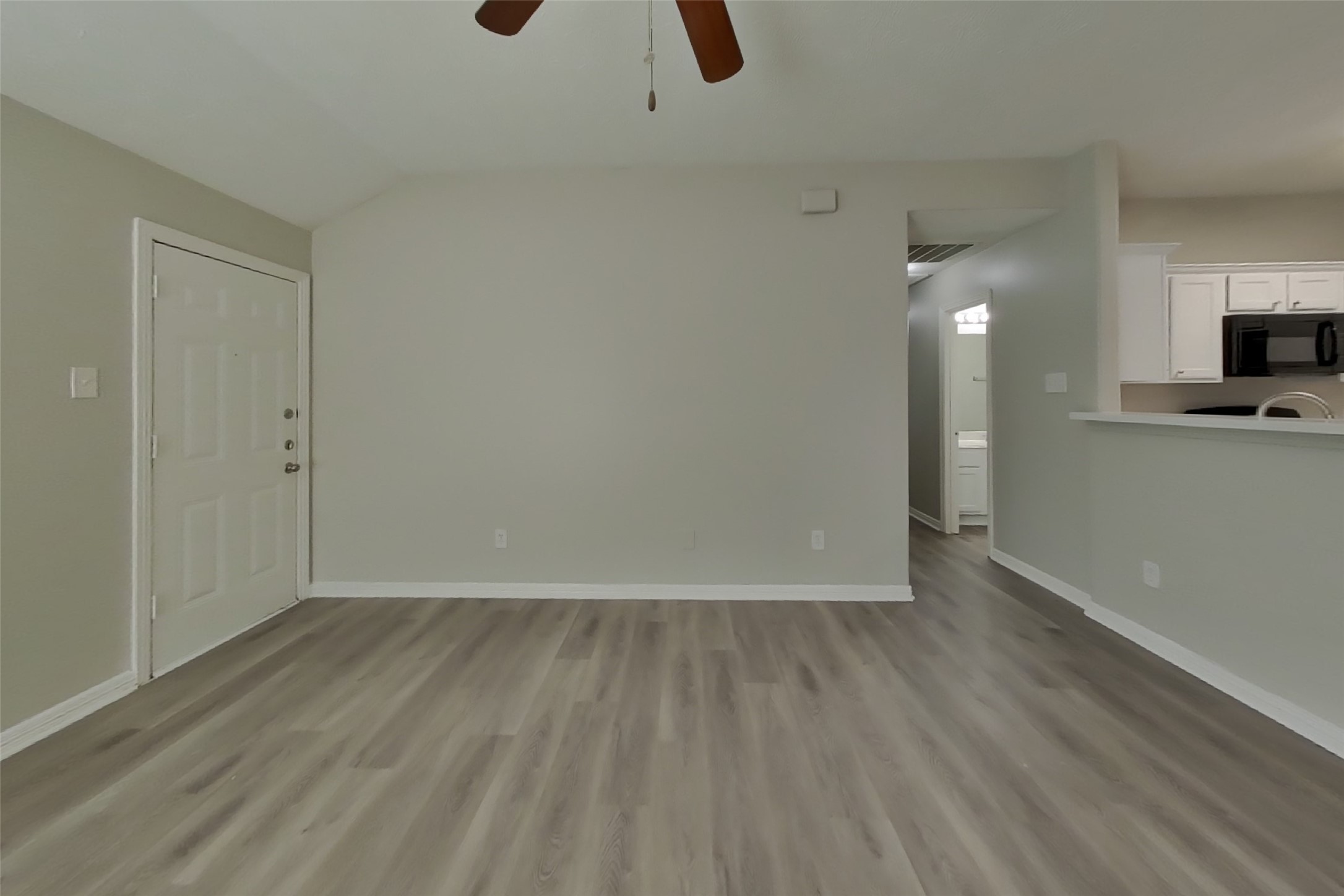24307 Hard Wood Drive Property Photo 3