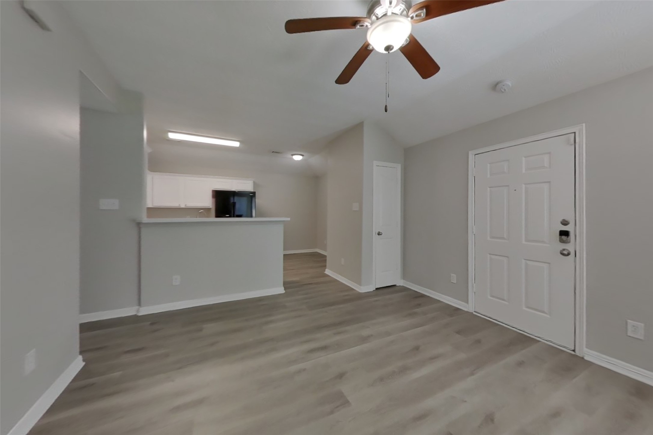 24307 Hard Wood Drive Property Photo 4