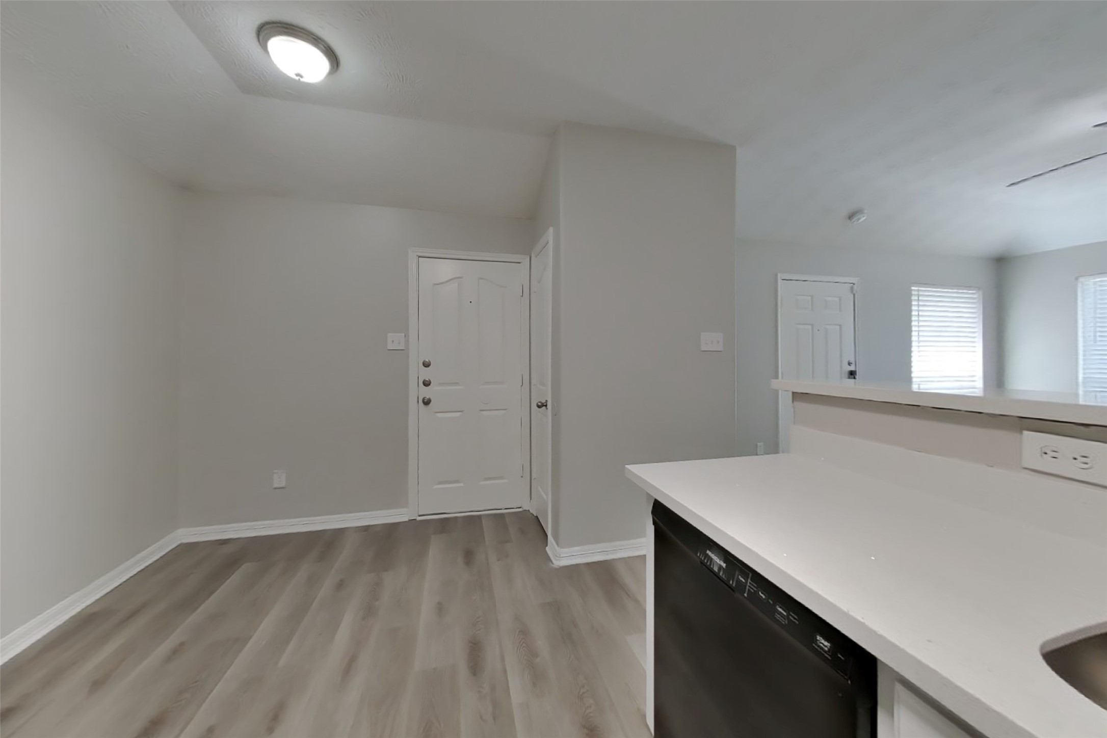 24307 Hard Wood Drive Property Photo 5