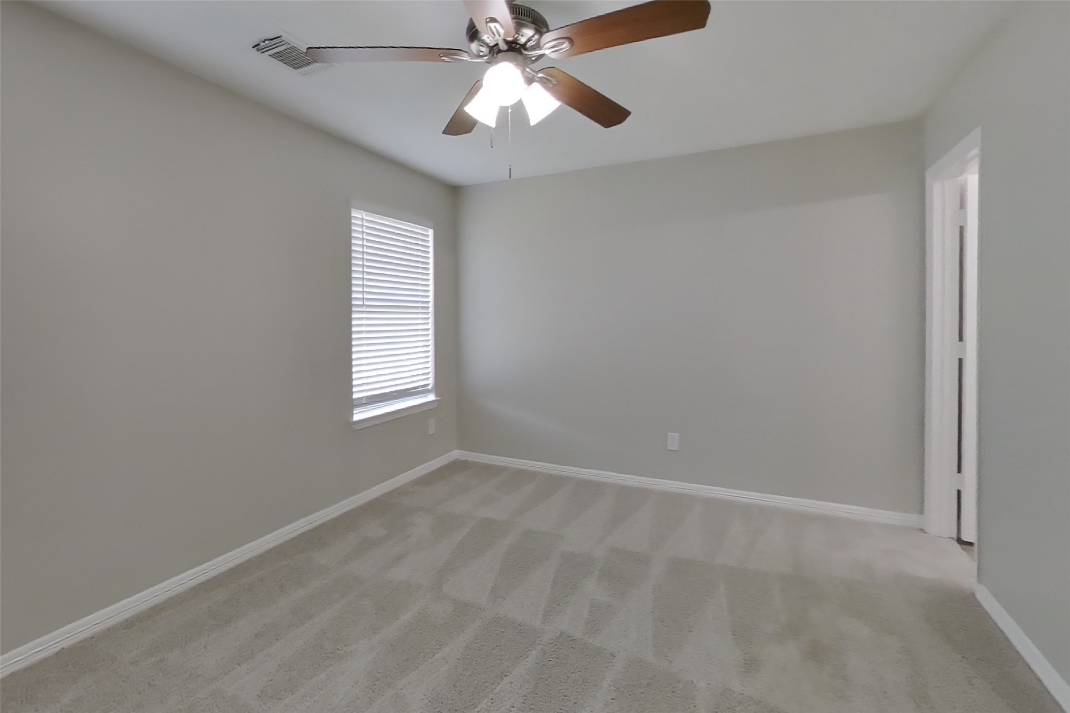 24307 Hard Wood Drive Property Photo 8
