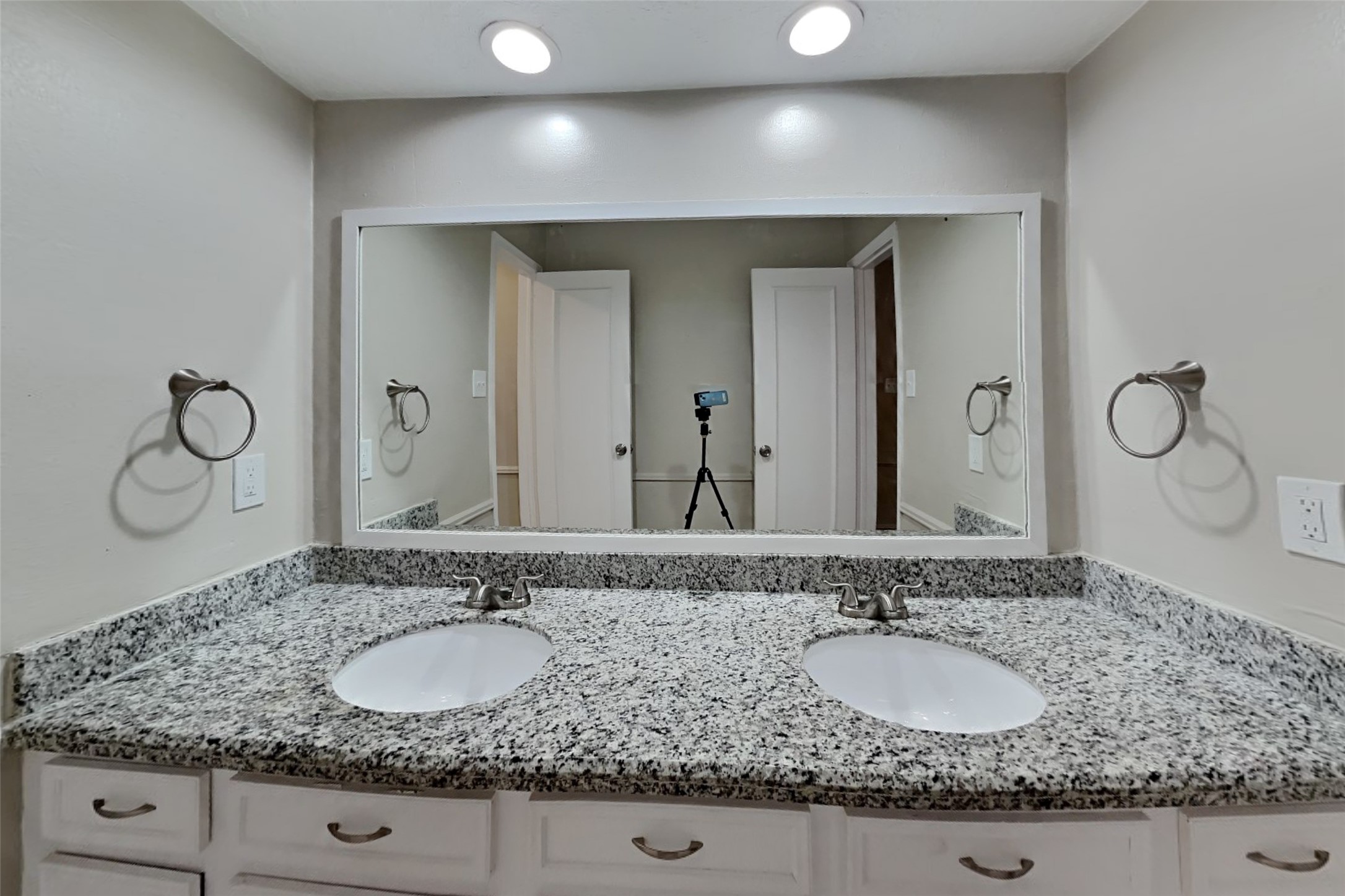 5307 Summerfield Lane Property Photo 13