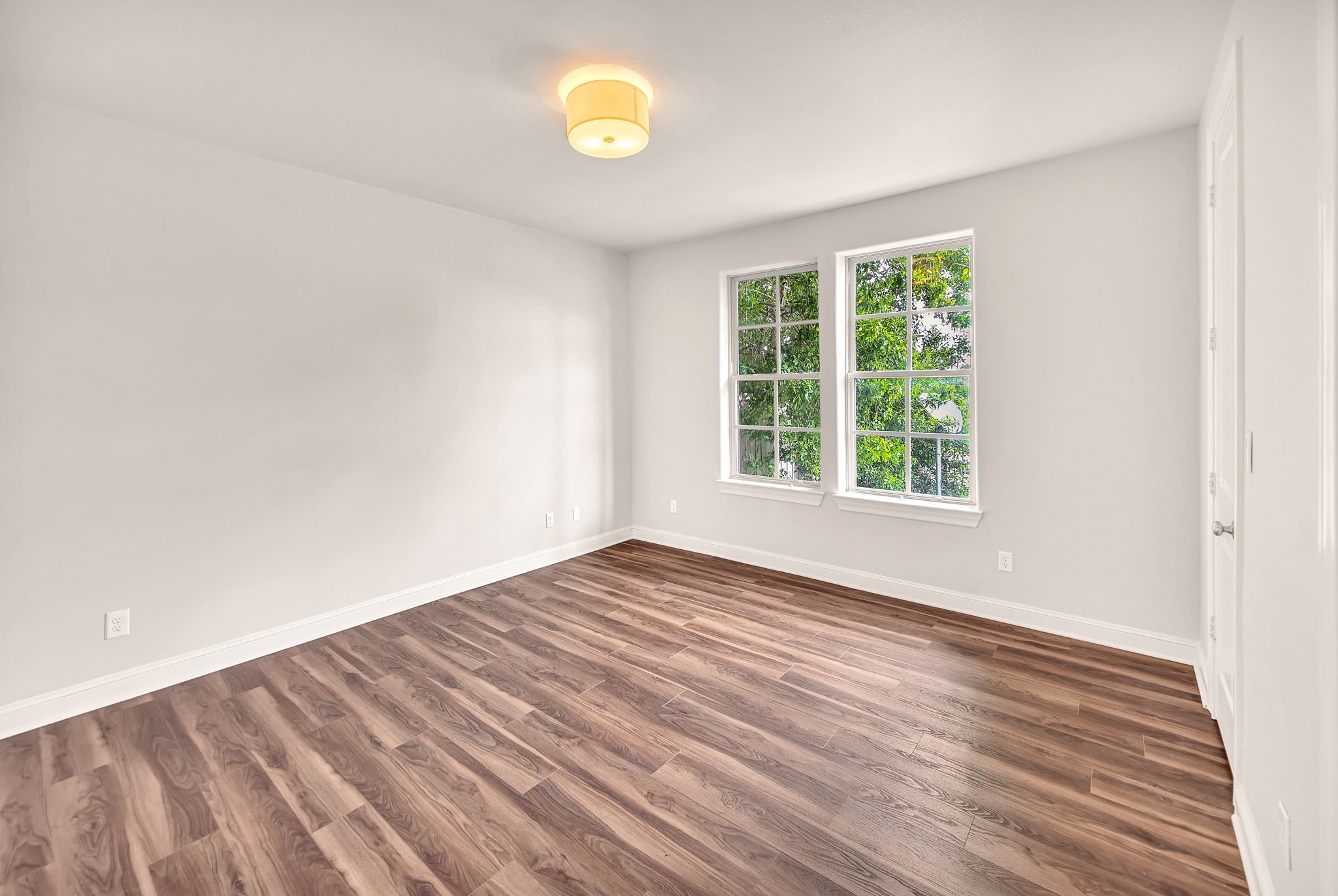 9644 Knight Road Property Photo 11