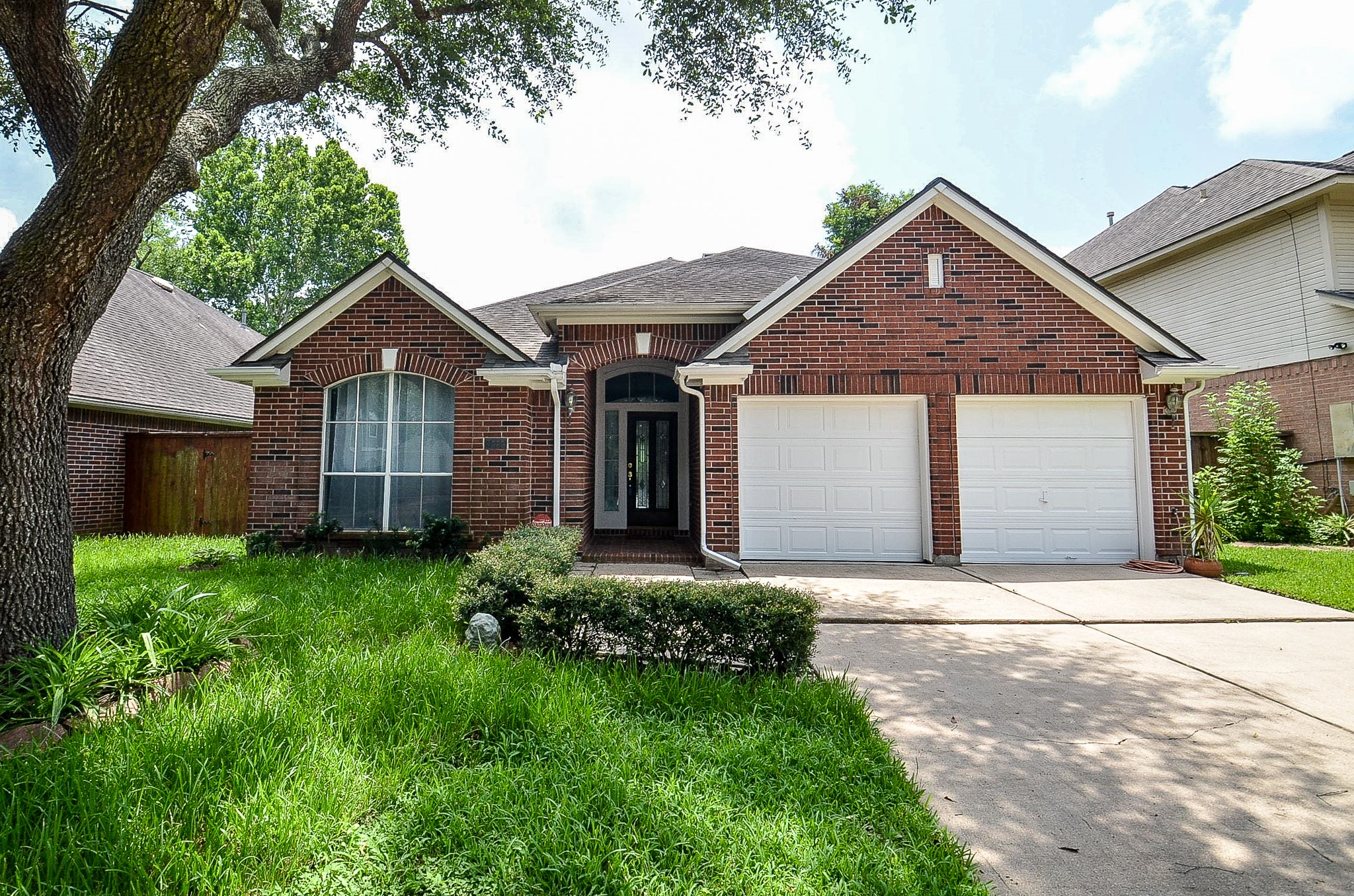 4222 Lakeshore Forest Drive
