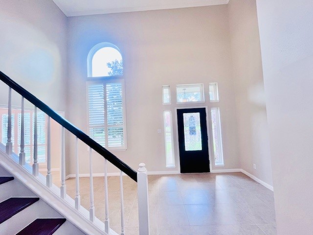 2123 Riverside Drive Property Photo 3