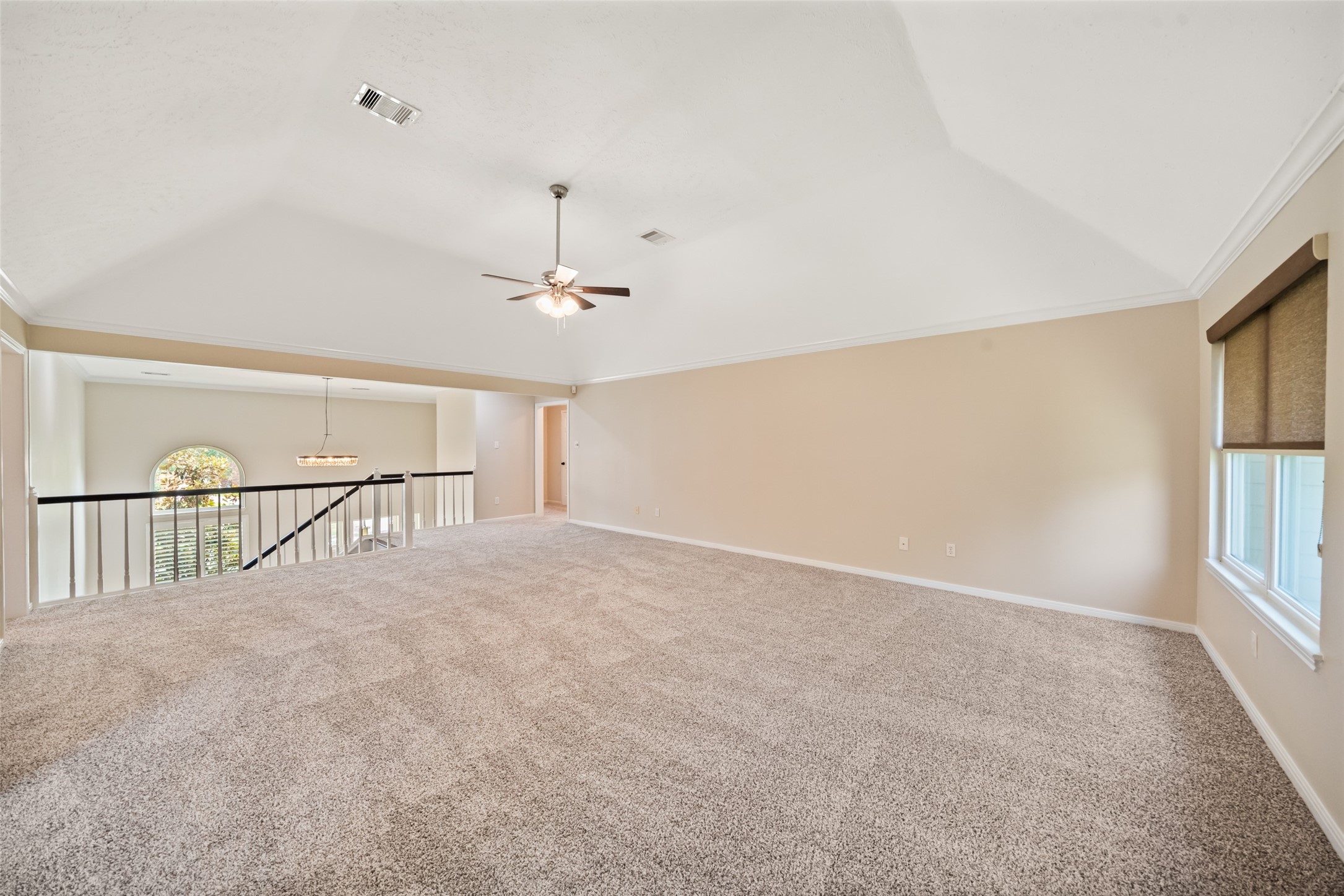 2123 Riverside Drive Property Photo 28