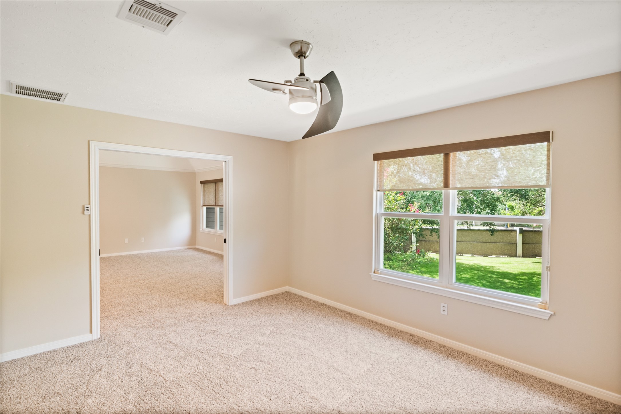 2123 Riverside Drive Property Photo 32