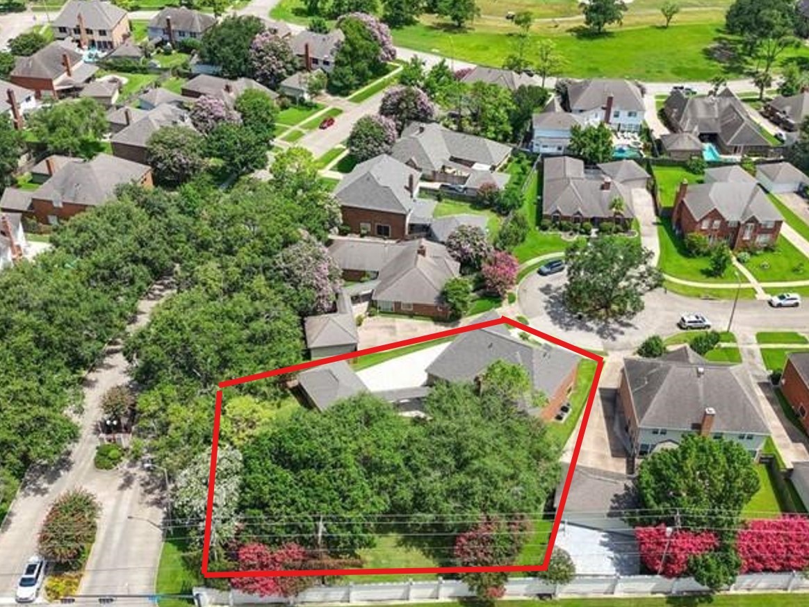 2123 Riverside Drive Property Photo 43