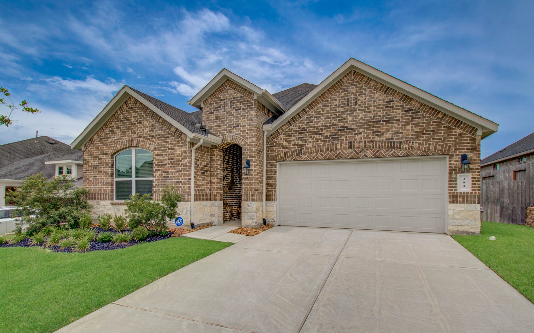 309 Pleasant Hill Way Property Photo 1