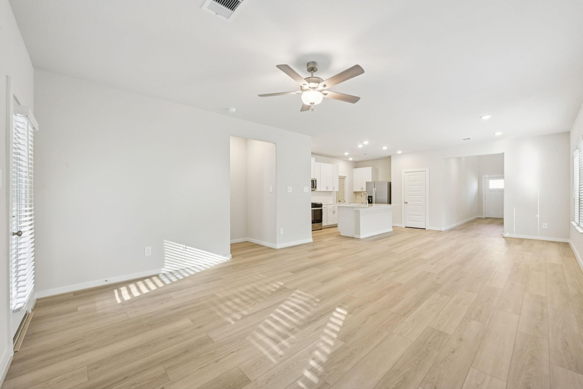 14230 Granger Pointe Lane Property Photo 4