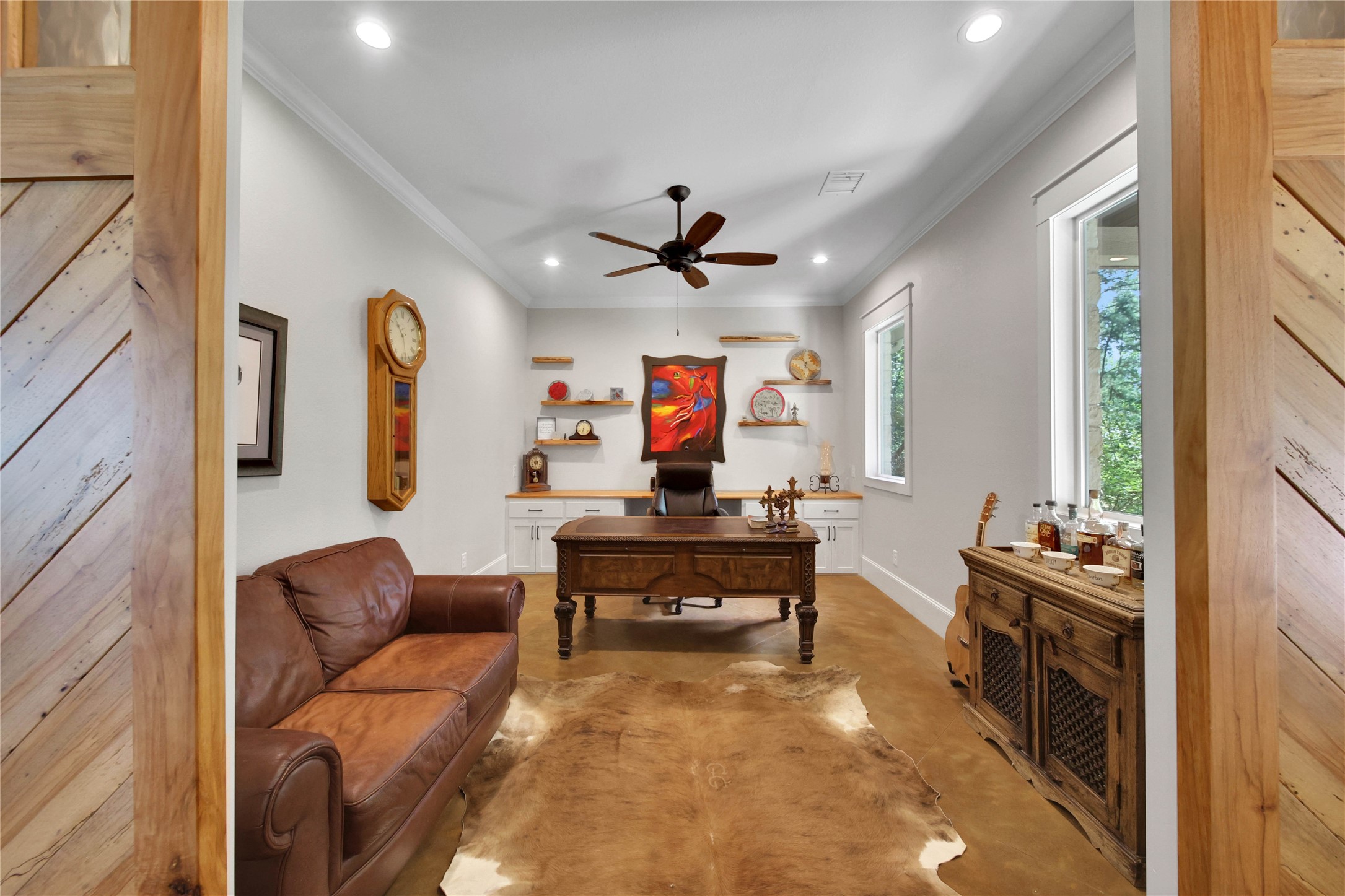 24016 Lakeview Way Property Photo 6