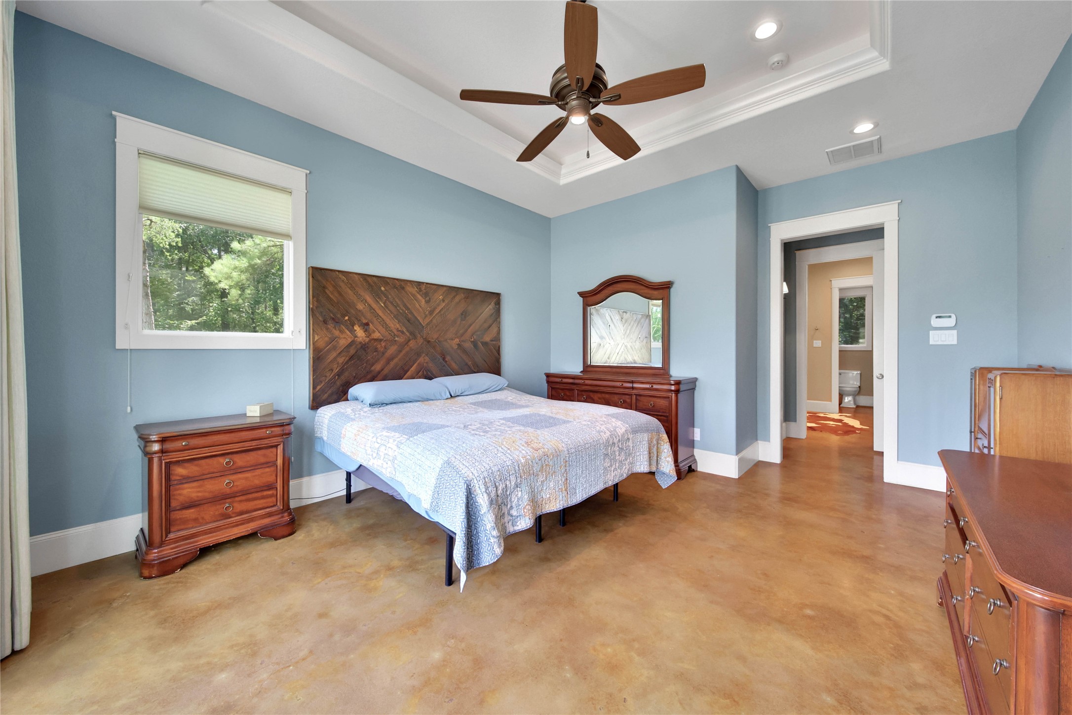 24016 Lakeview Way Property Photo 19