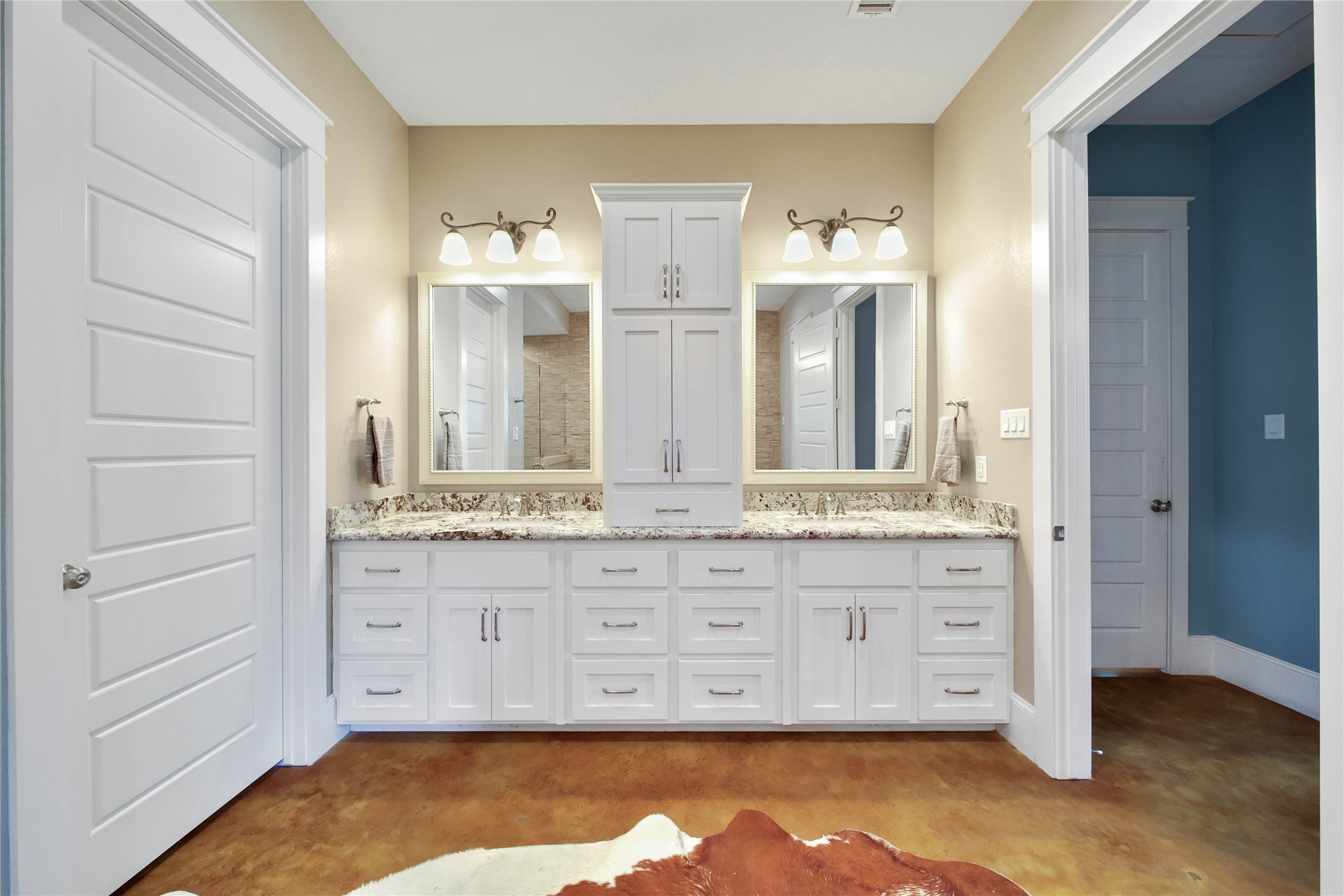 24016 Lakeview Way Property Photo 20