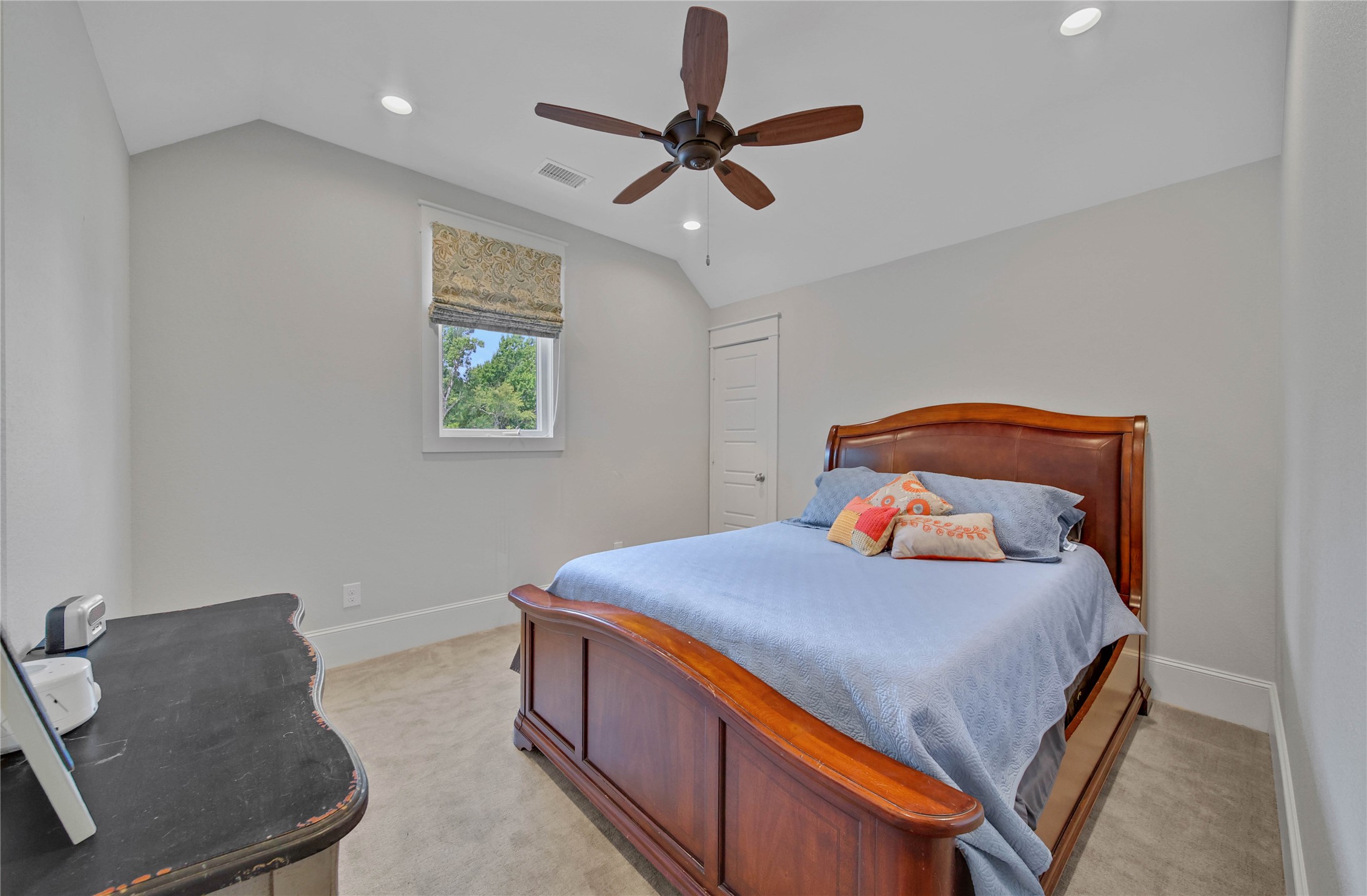 24016 Lakeview Way Property Photo 31