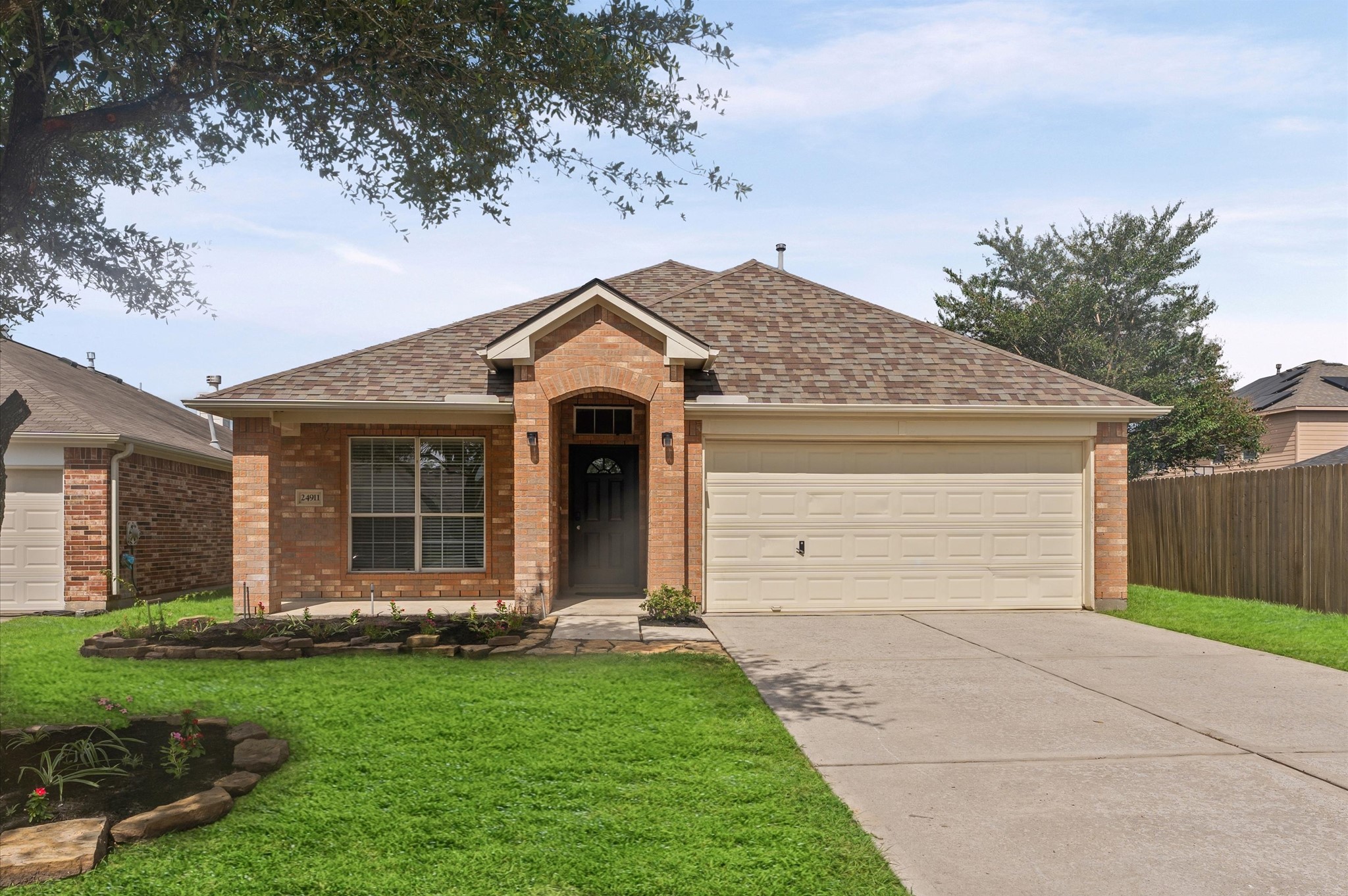 24911 Sandusky Drive Property Photo 2