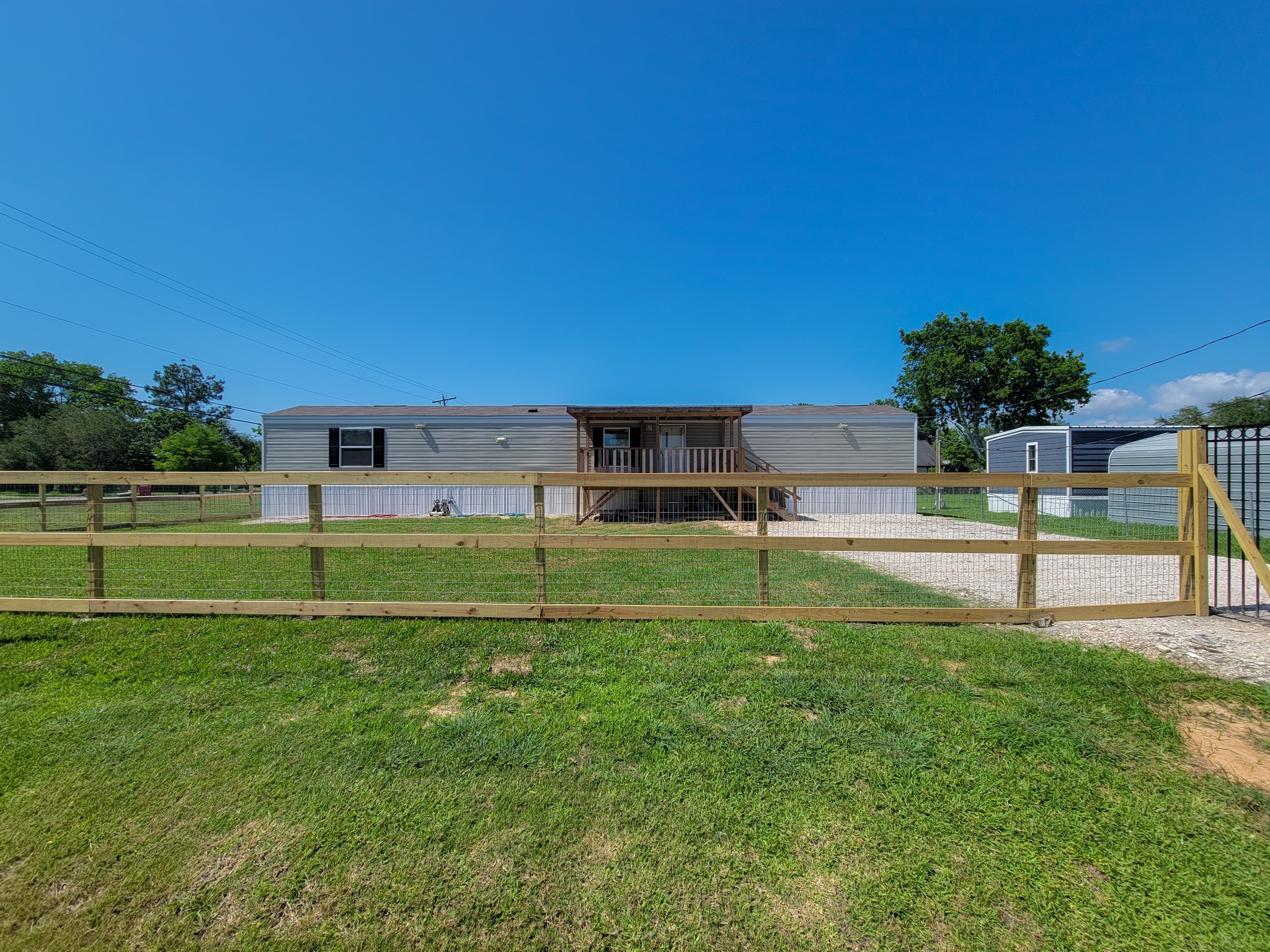 7501 Primrose Street Property Photo 2