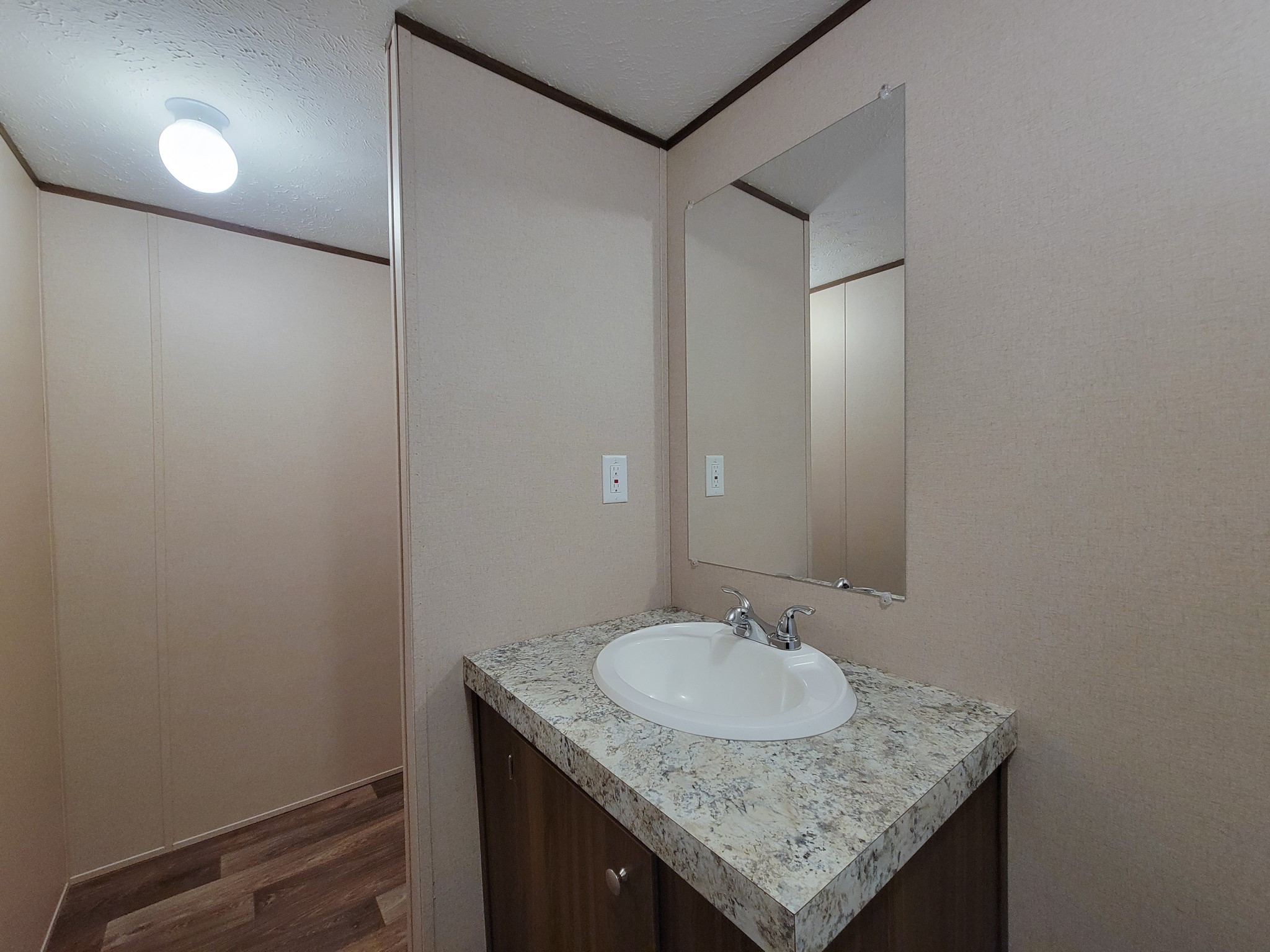7501 Primrose Street Property Photo 28