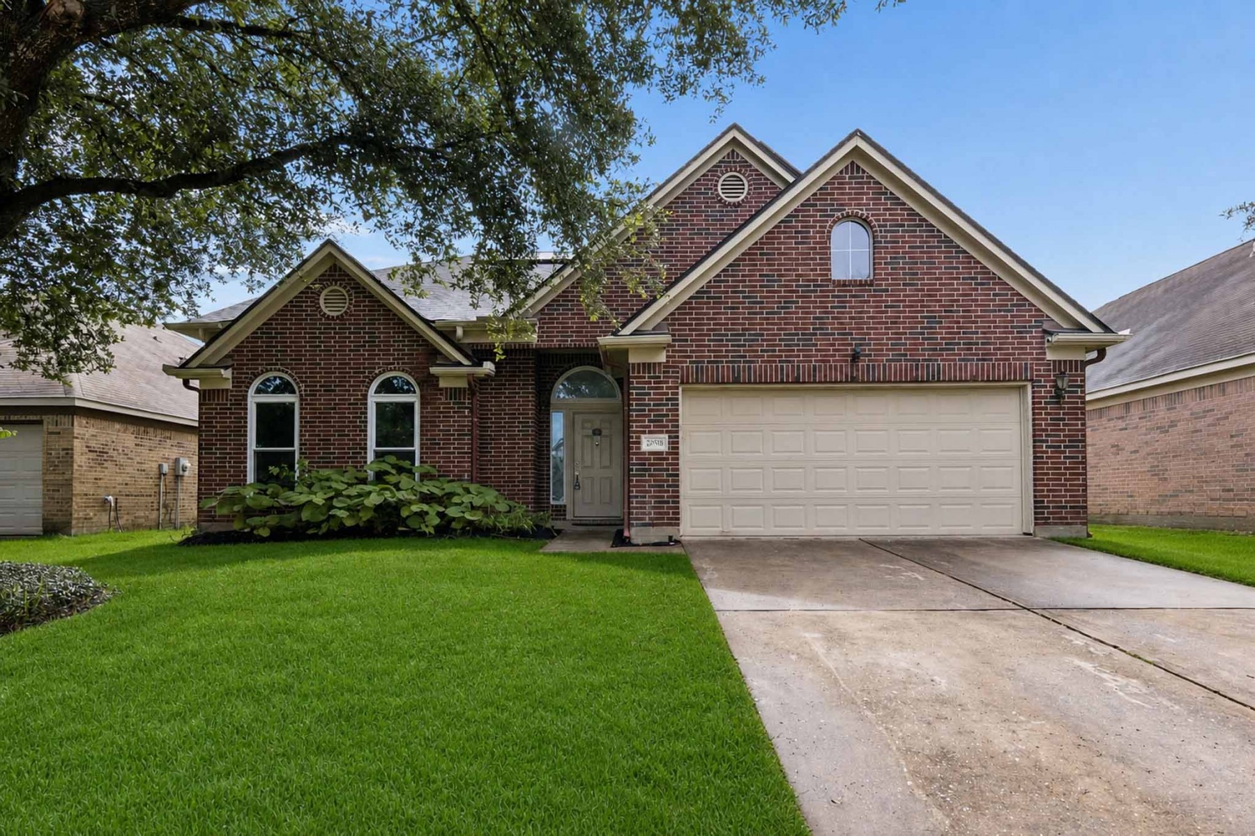 20518 Jasmine Leaf Trail Property Photo 1