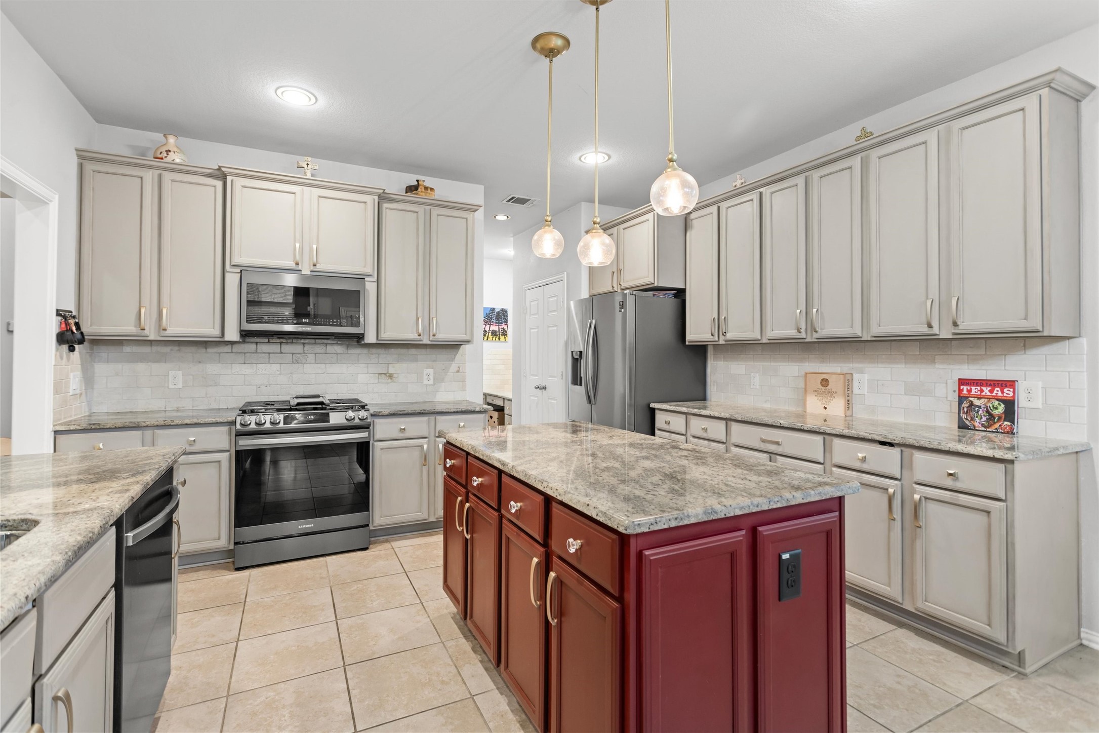 29011 Erica Lee Court Property Photo 10