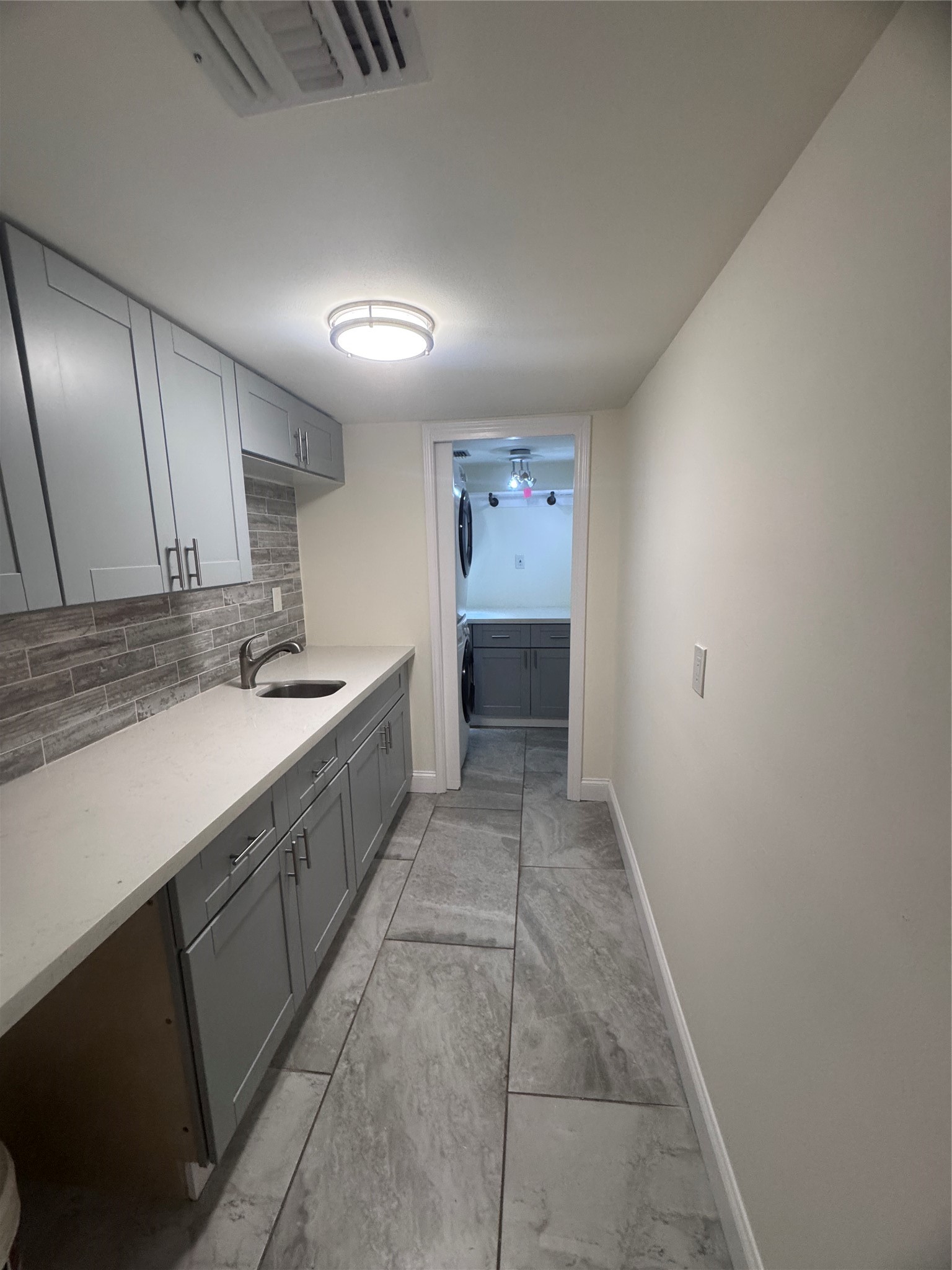 4512 Dickson Street Property Photo 6