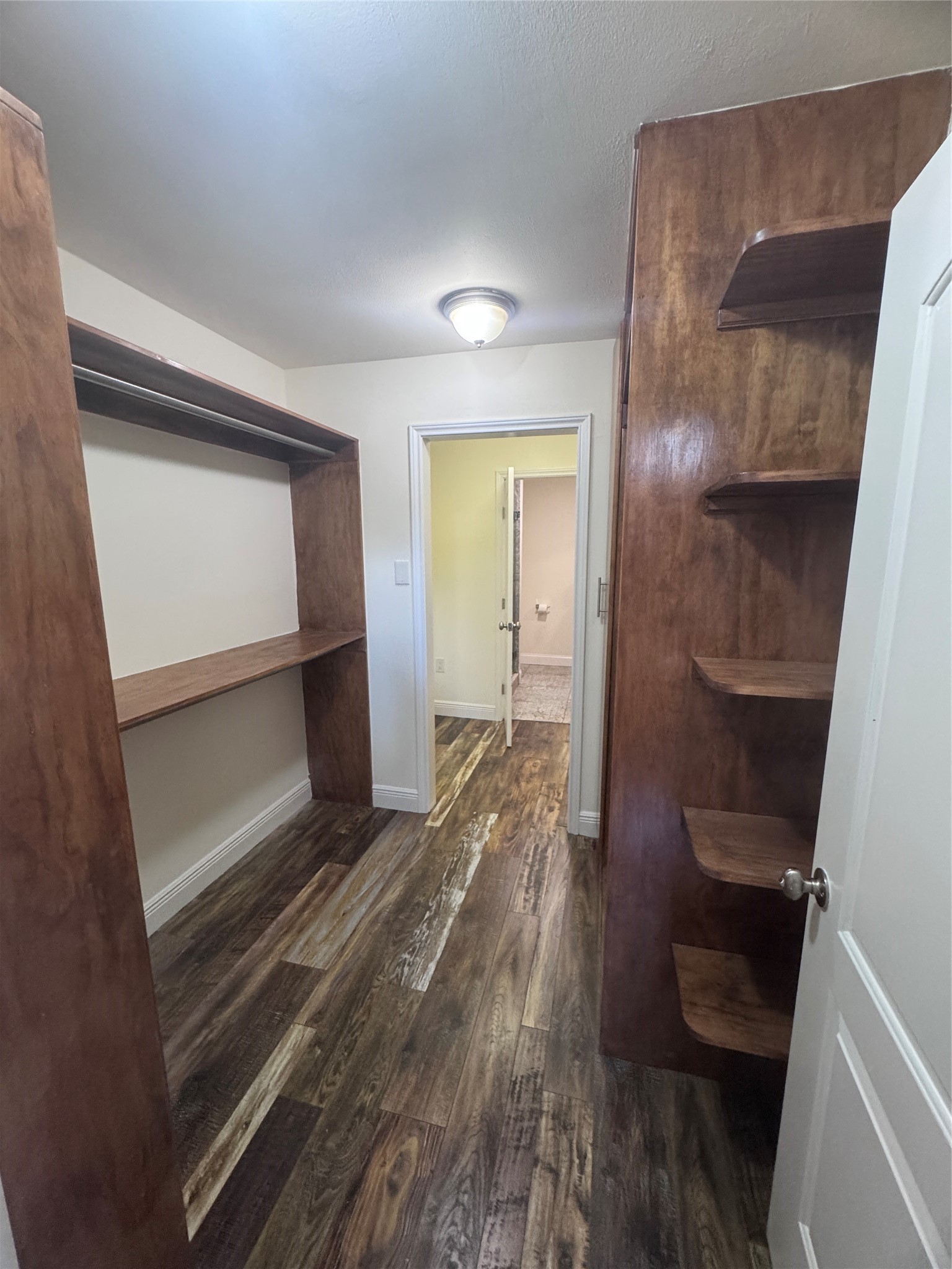 4512 Dickson Street Property Photo 21