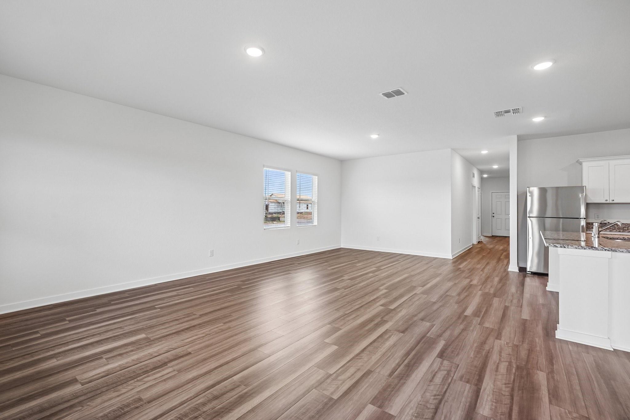 6219 Willow Sky Court Property Photo 4
