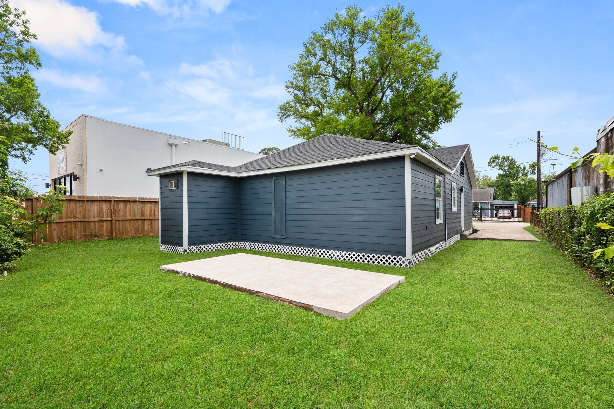 1309 Bragg Street Property Photo 7
