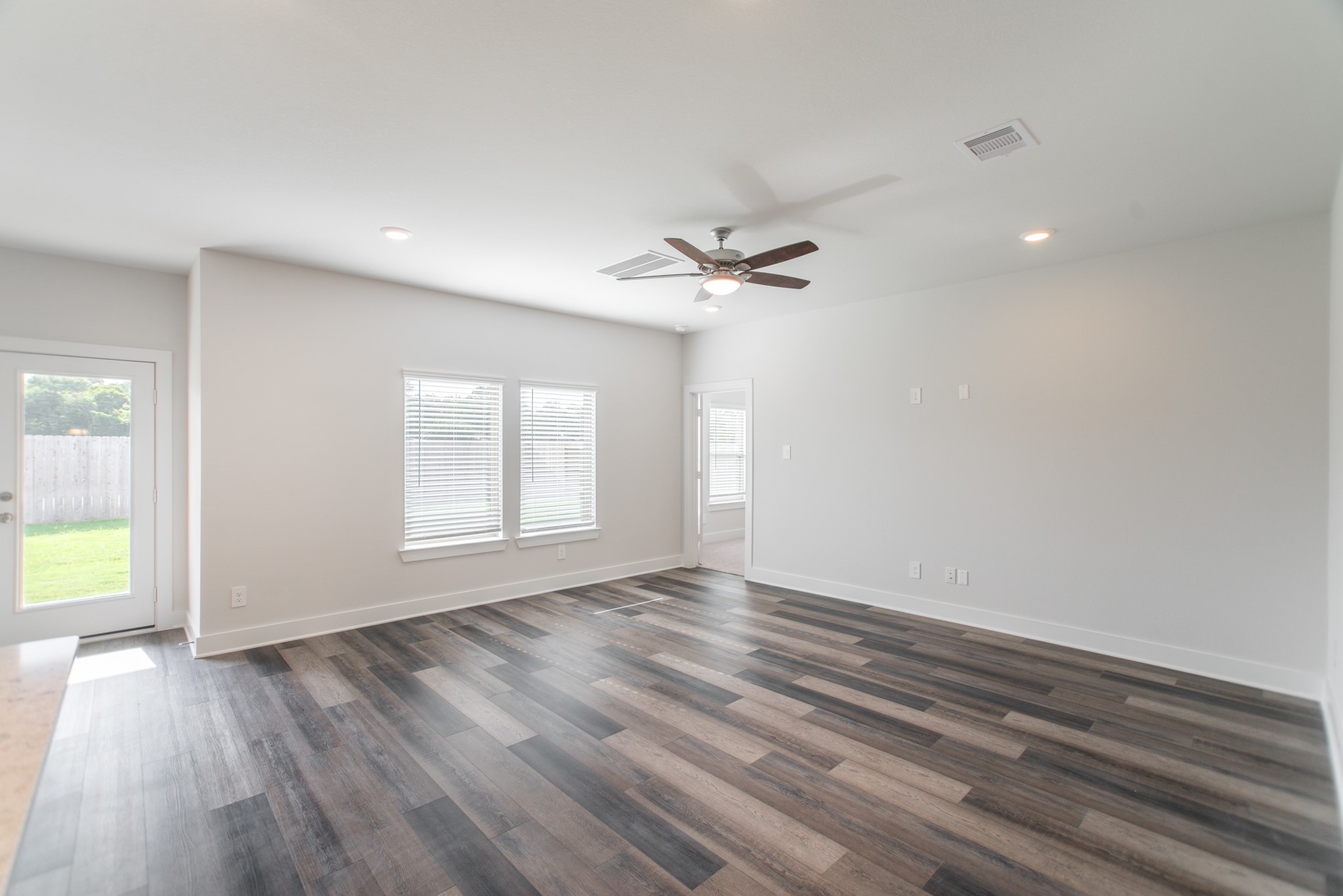 10313 South Goshawk Trail Property Photo 6