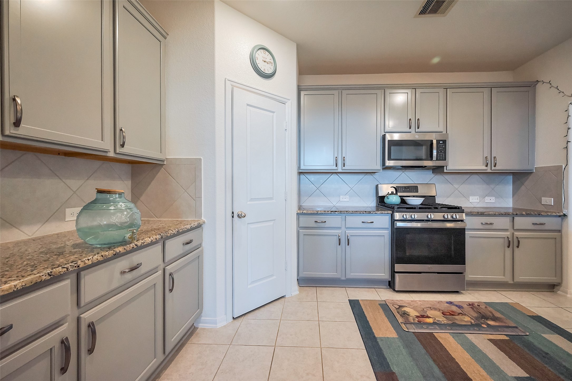 5819 Southern Rose Lane Property Photo 24