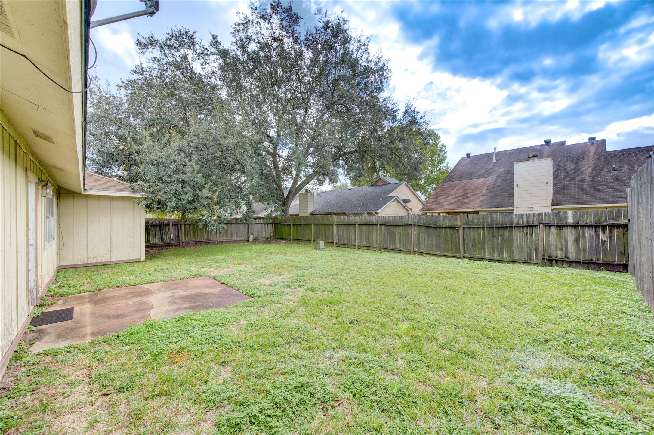 12023 Plumbrook Drive Property Photo 6