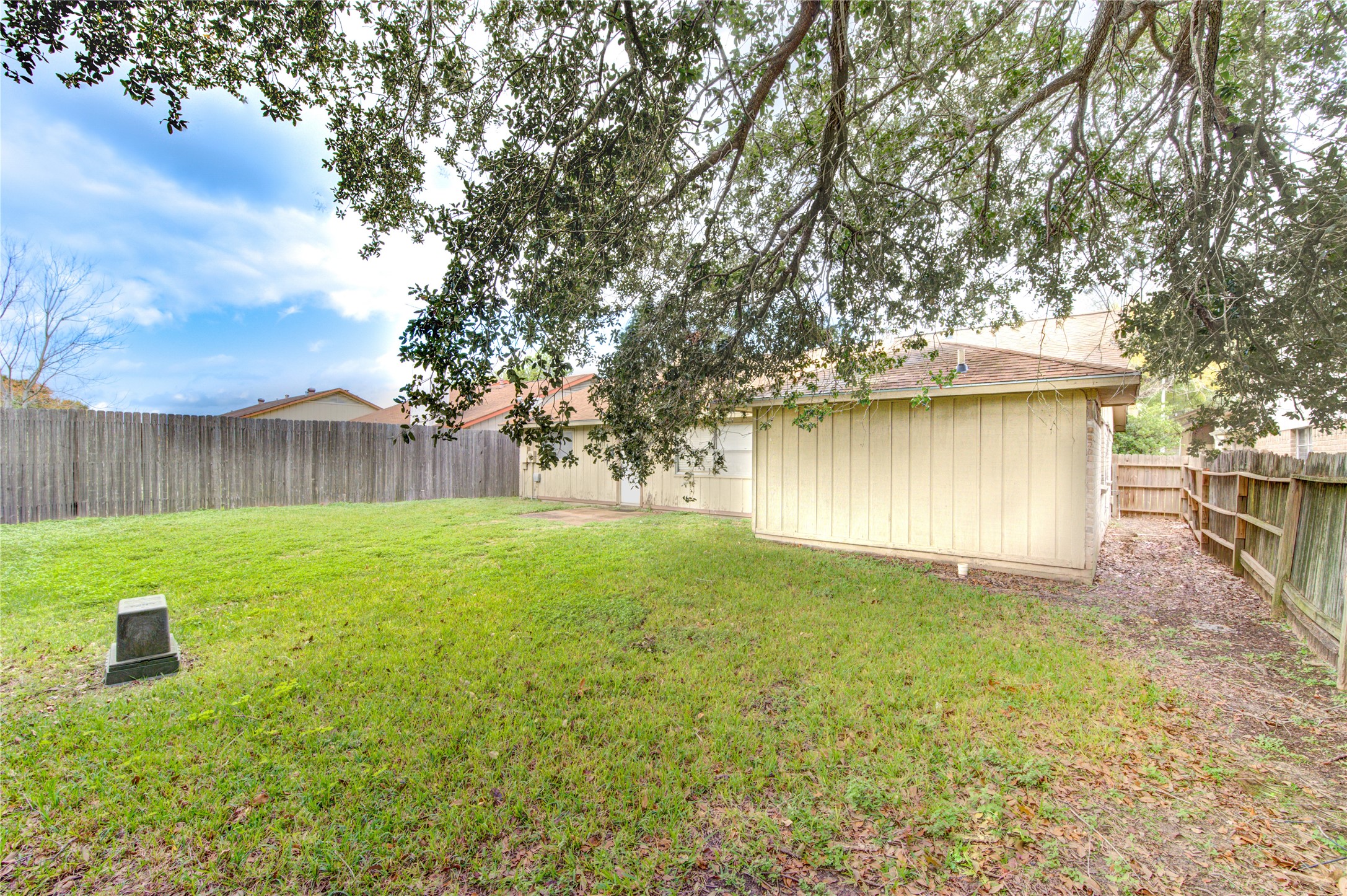 12023 Plumbrook Drive Property Photo 9
